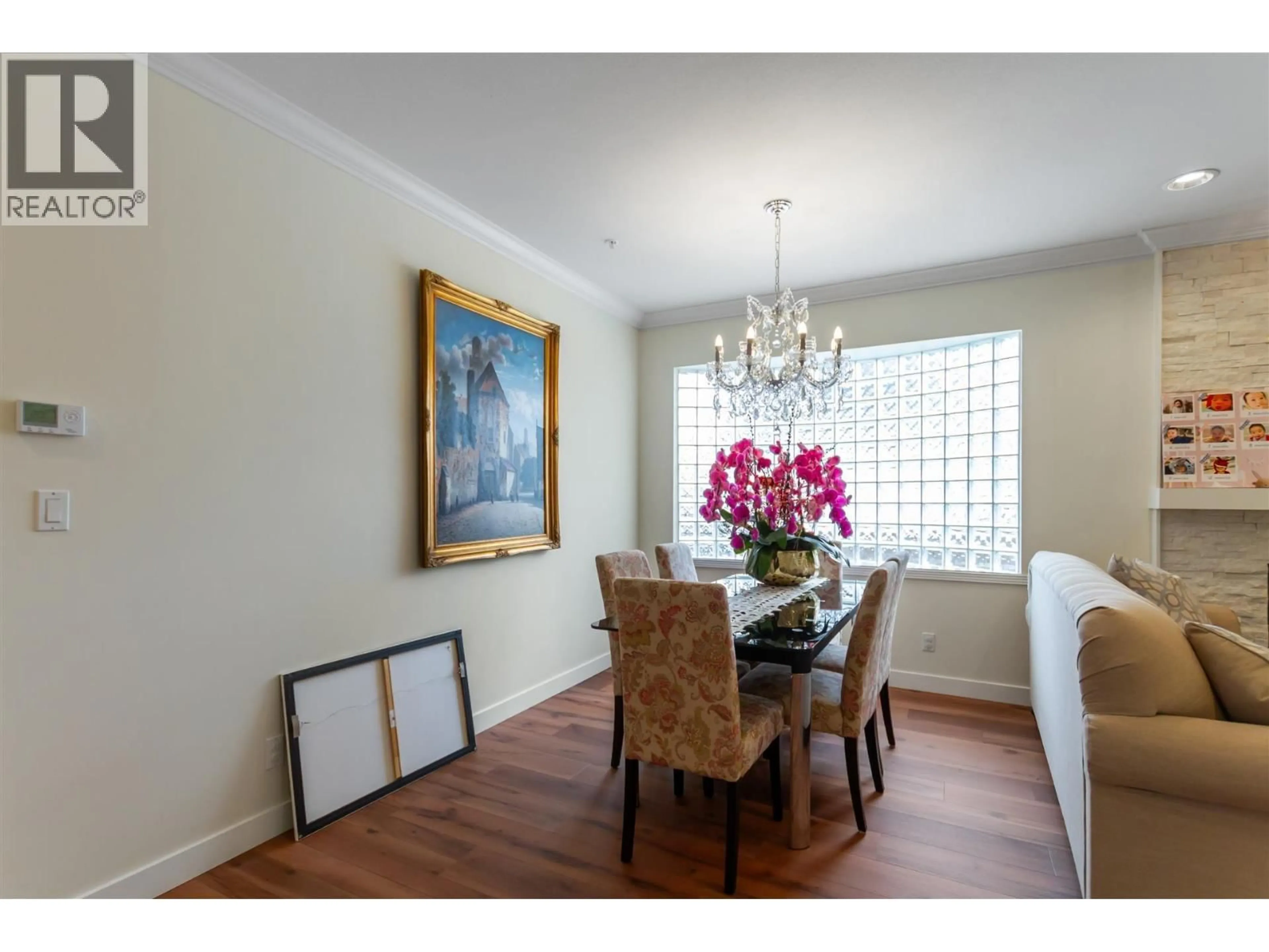 Dining room, wood/laminate floor for 55 DIEPPE PLACE, Vancouver British Columbia V5M4A3