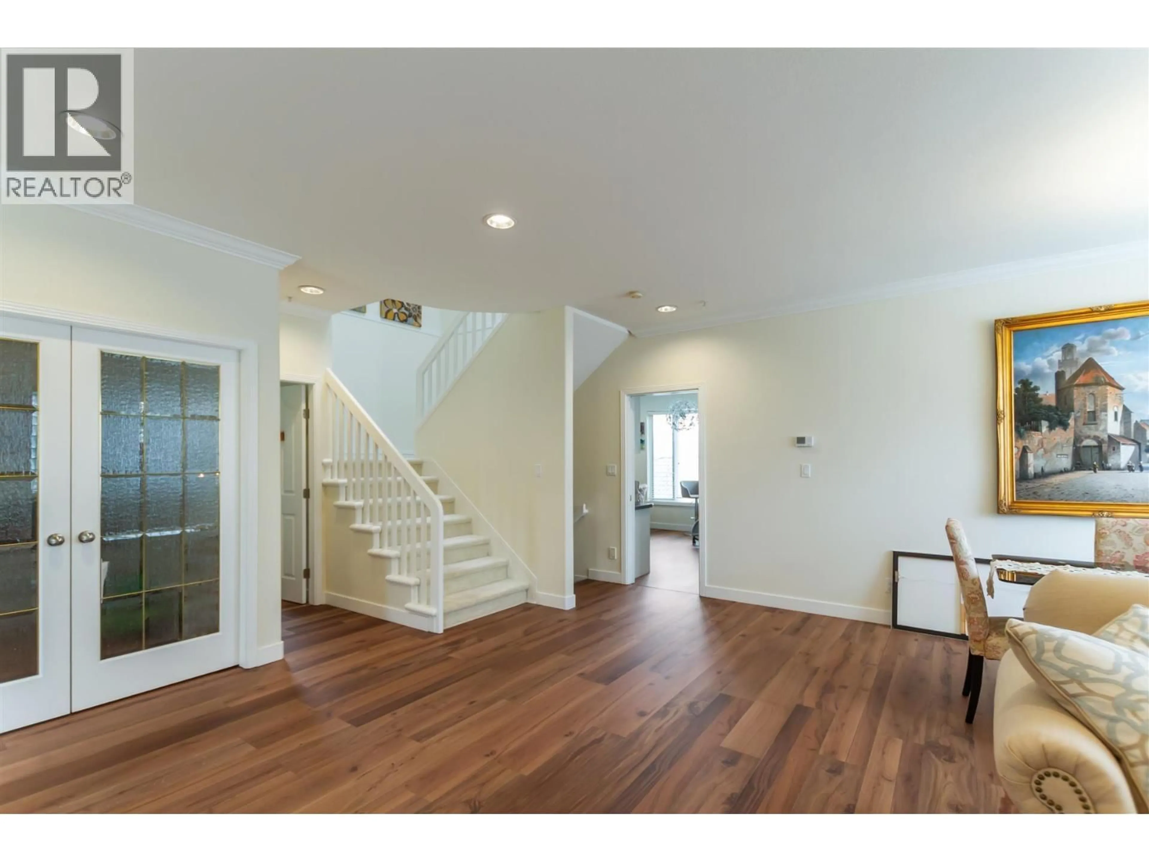 Indoor entryway for 55 DIEPPE PLACE, Vancouver British Columbia V5M4A3