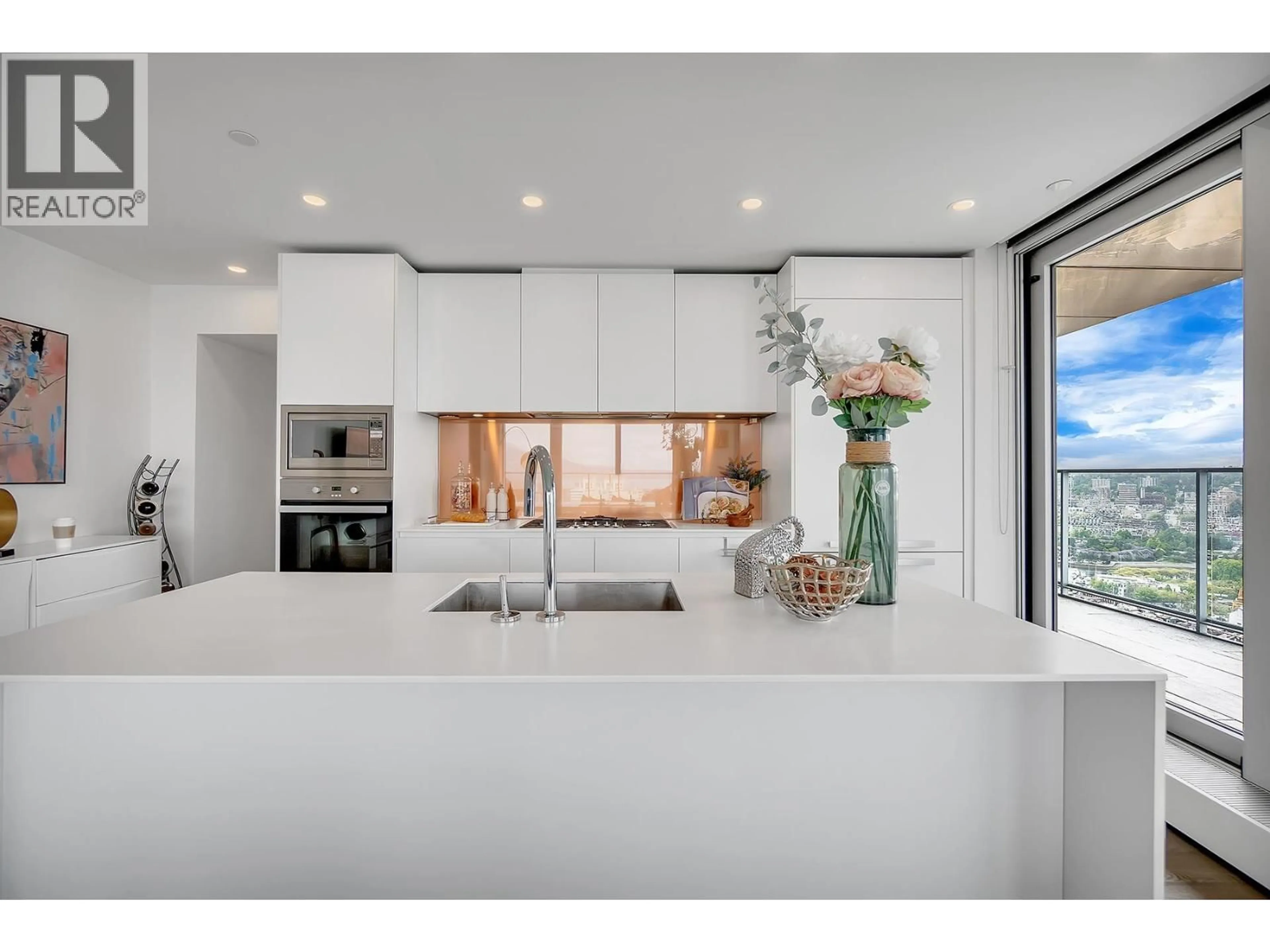 Contemporary kitchen, ceramic/tile floor for 3602 - 1480 HOWE STREET, Vancouver British Columbia V6Z0G5