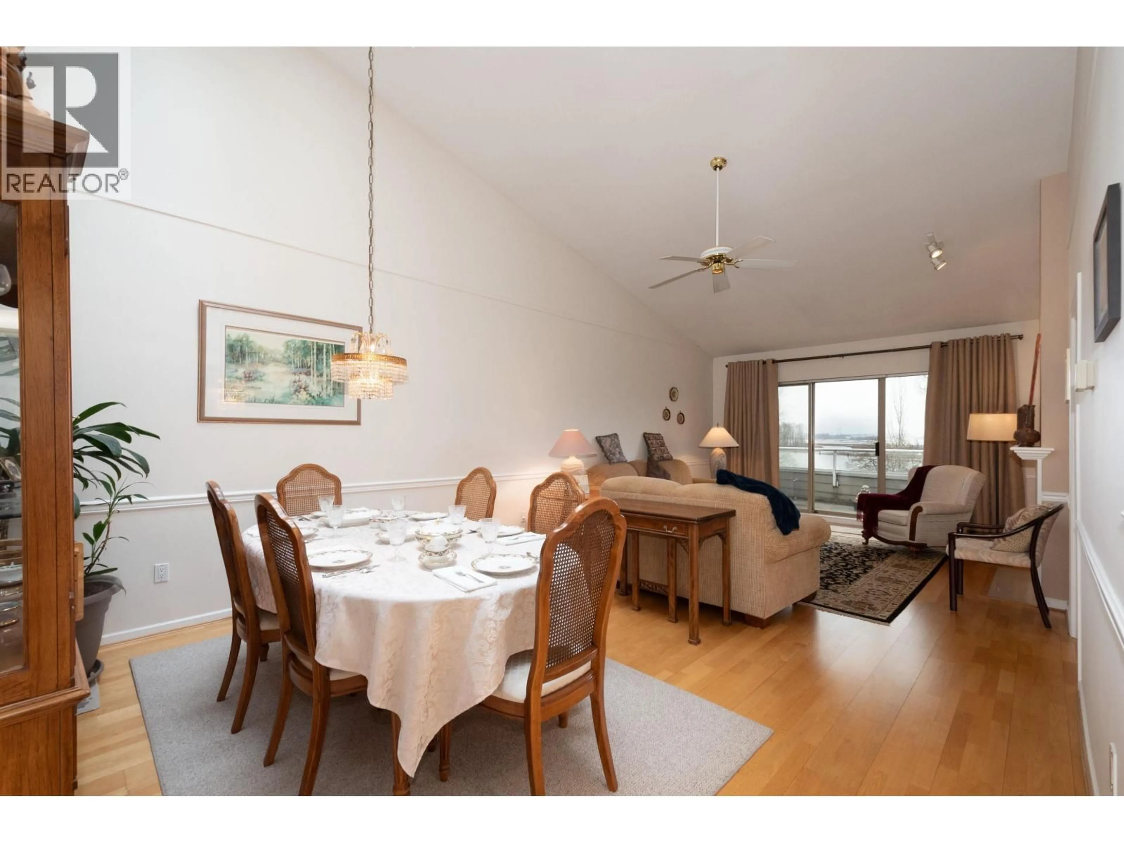 Dining room, wood/laminate floor for 22 - 323 GOVERNORS COURT, New Westminster British Columbia V3L5S6