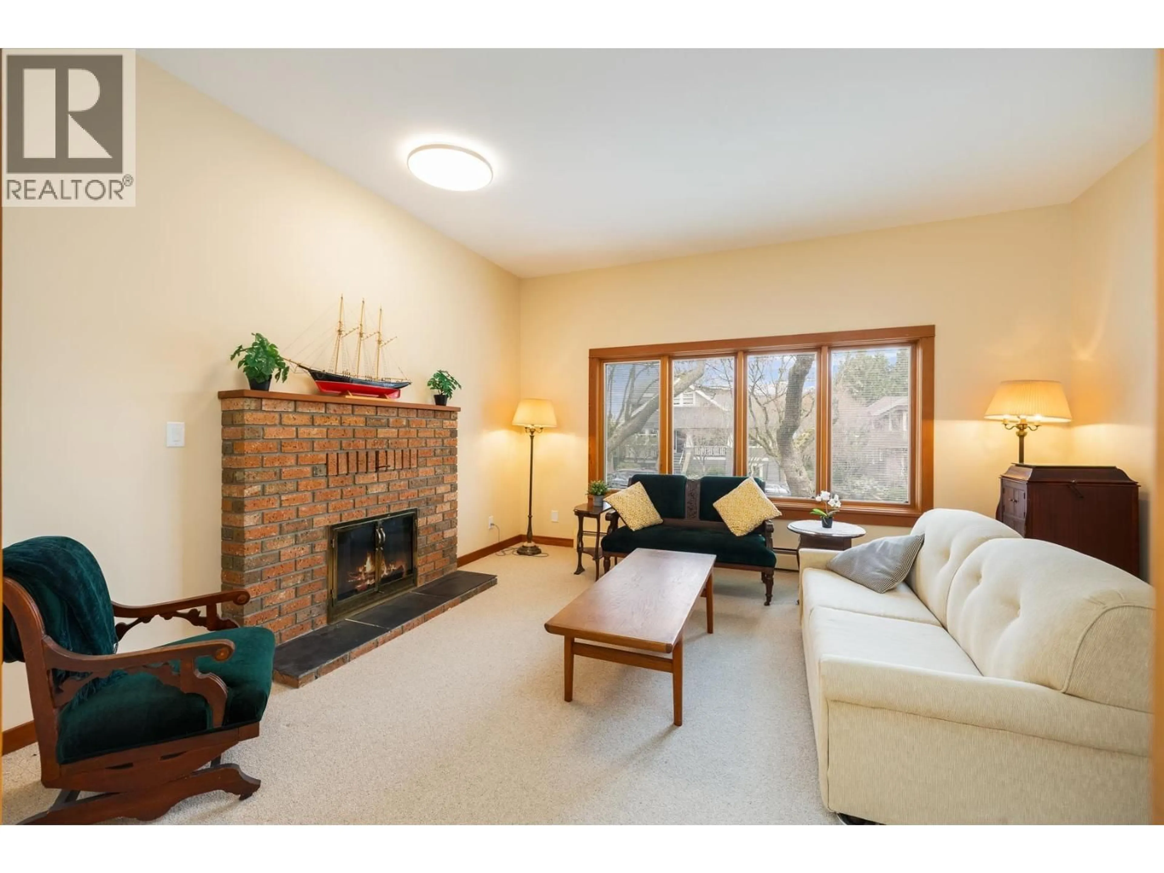 Living room with furniture, unknown for 4548 7TH AVENUE, Vancouver British Columbia V6R1X3