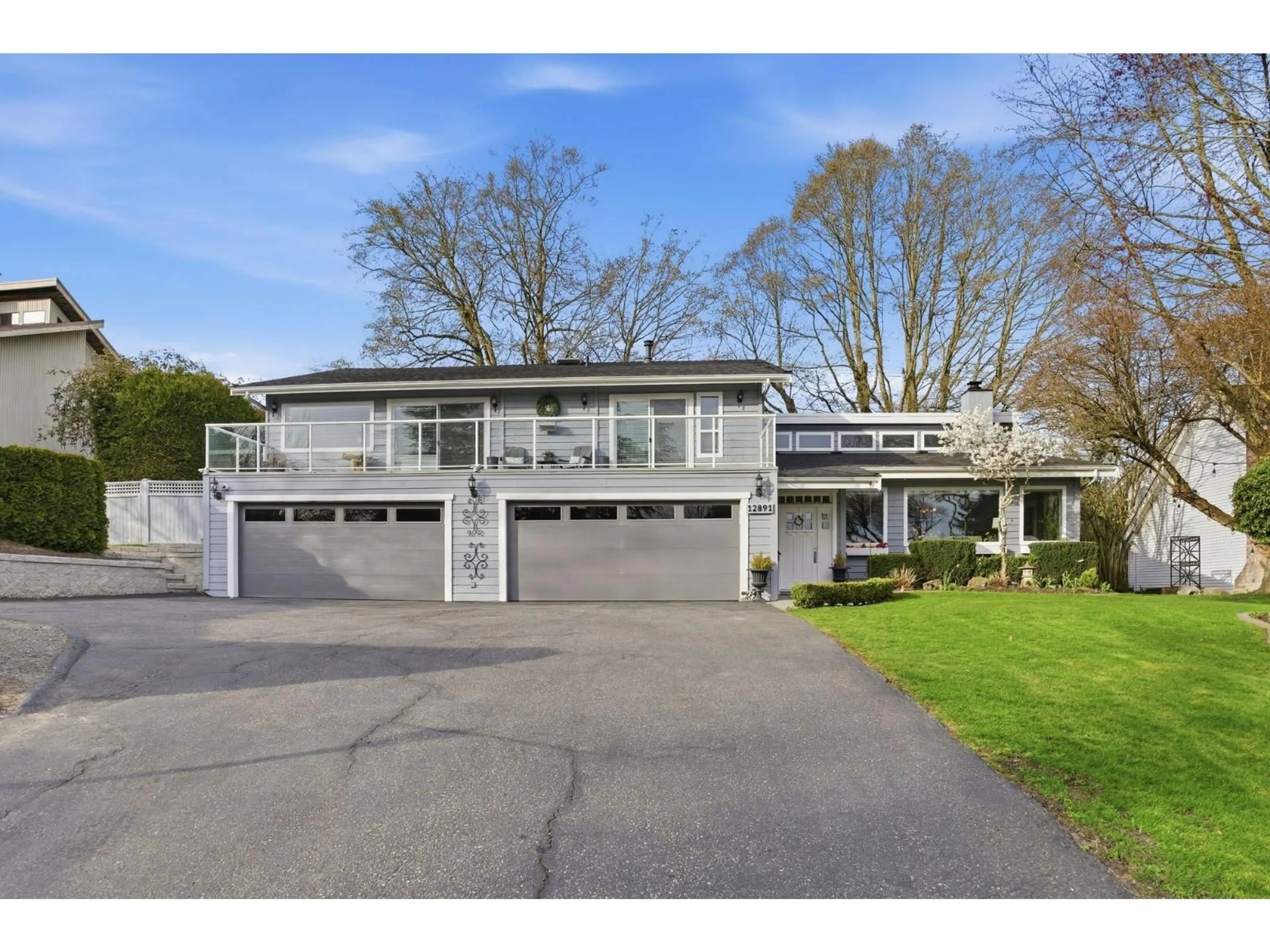 Unknown for 12891 SOUTHRIDGE DRIVE, Surrey British Columbia V3X3C7