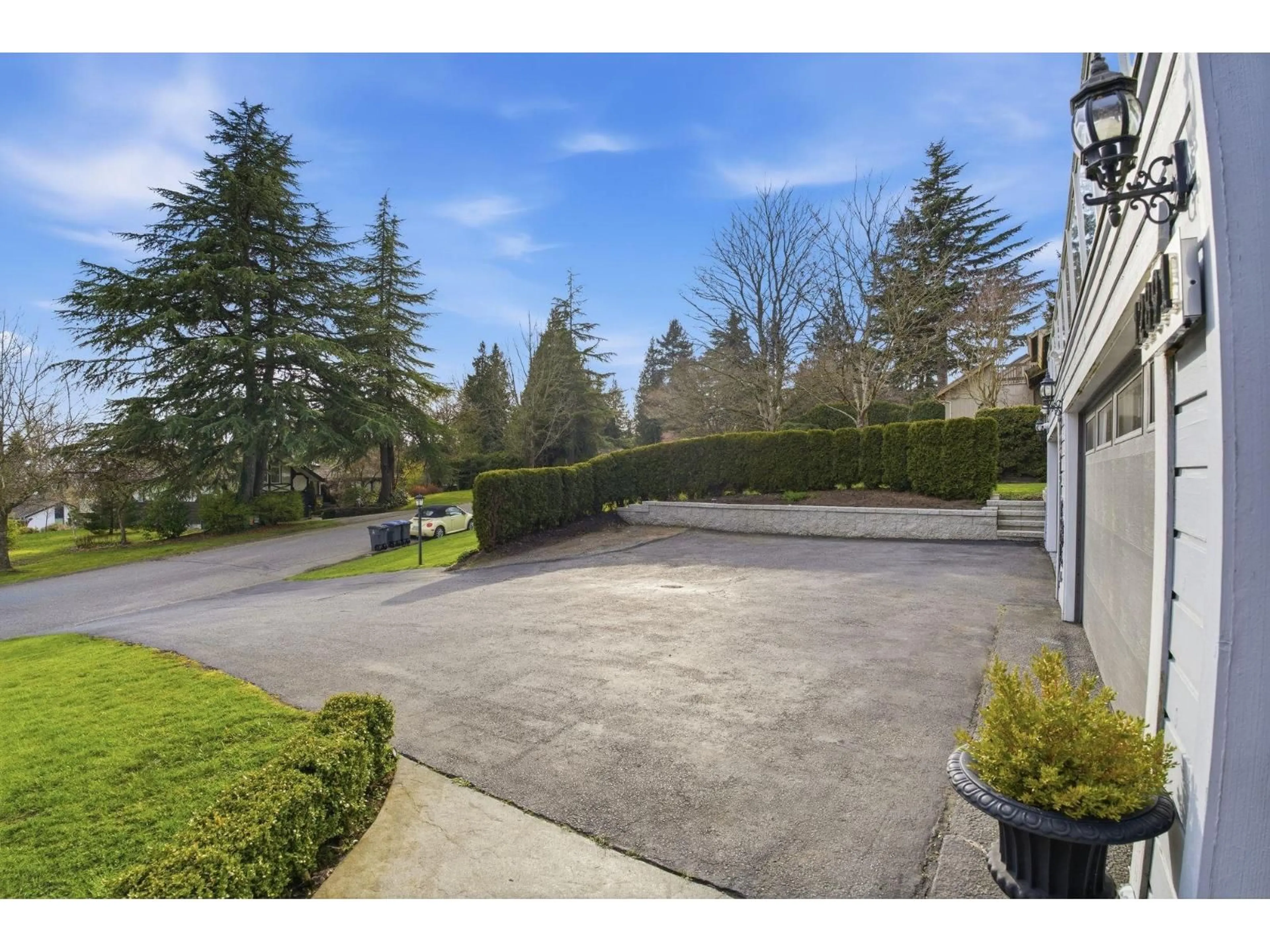 A pic from outside/outdoor area/front of a property/back of a property/a pic from drone, street for 12891 SOUTHRIDGE DRIVE, Surrey British Columbia V3X3C7