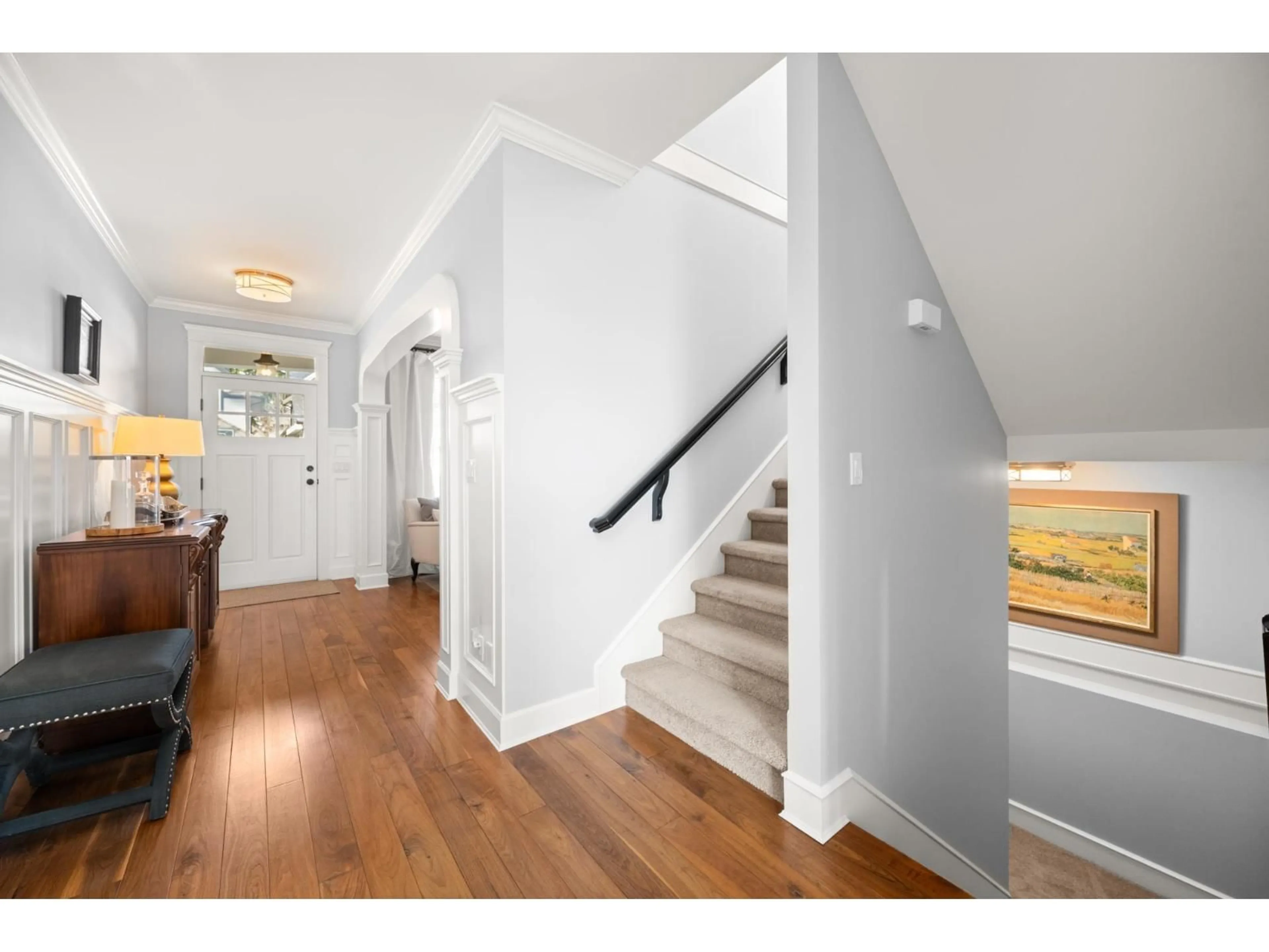 Indoor entryway for 14860 34 AVENUE, Surrey British Columbia V4P0B4