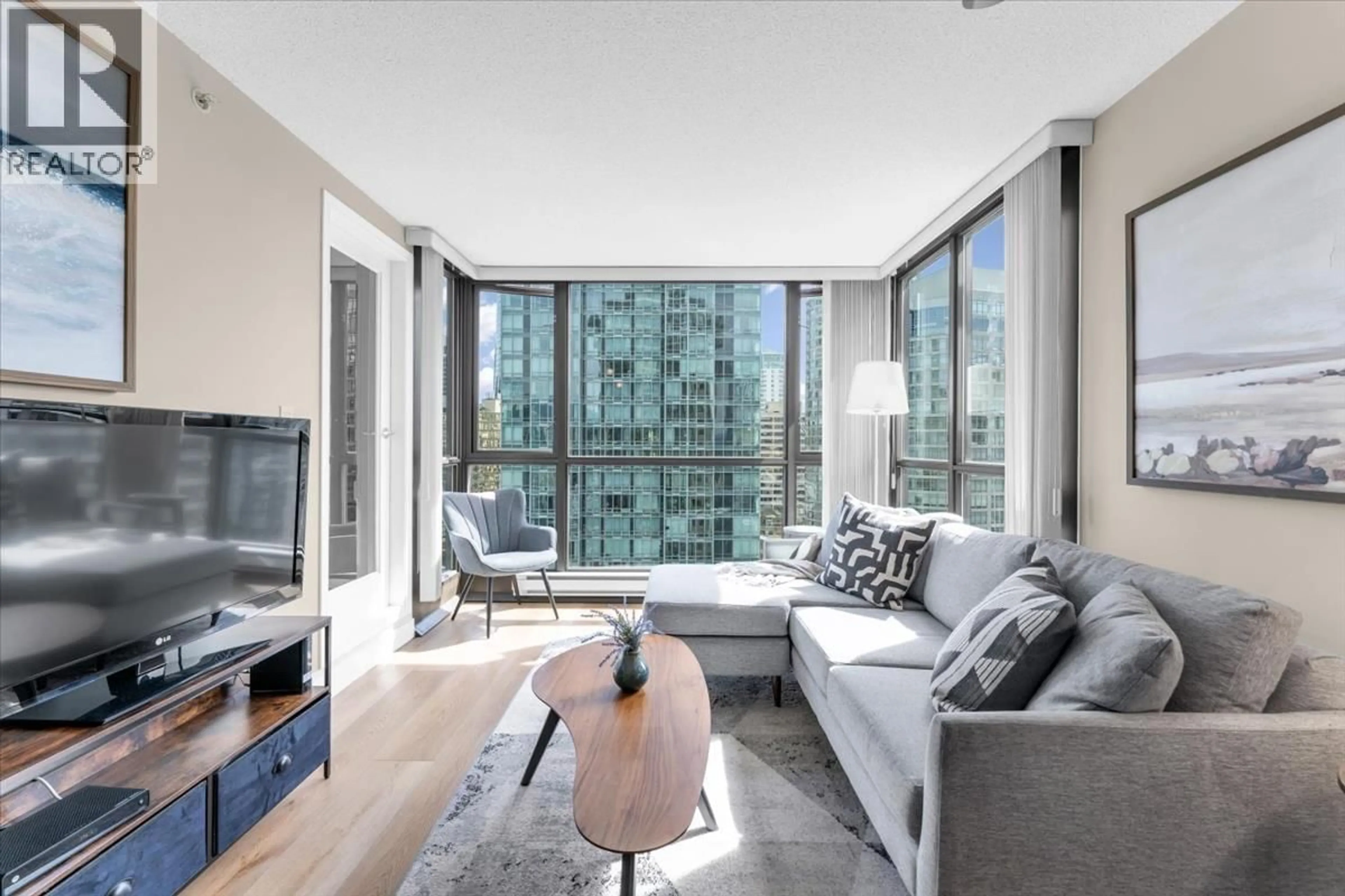 Living room with furniture, unknown for 2011 - 1331 ALBERNI STREET, Vancouver British Columbia V6E4S1