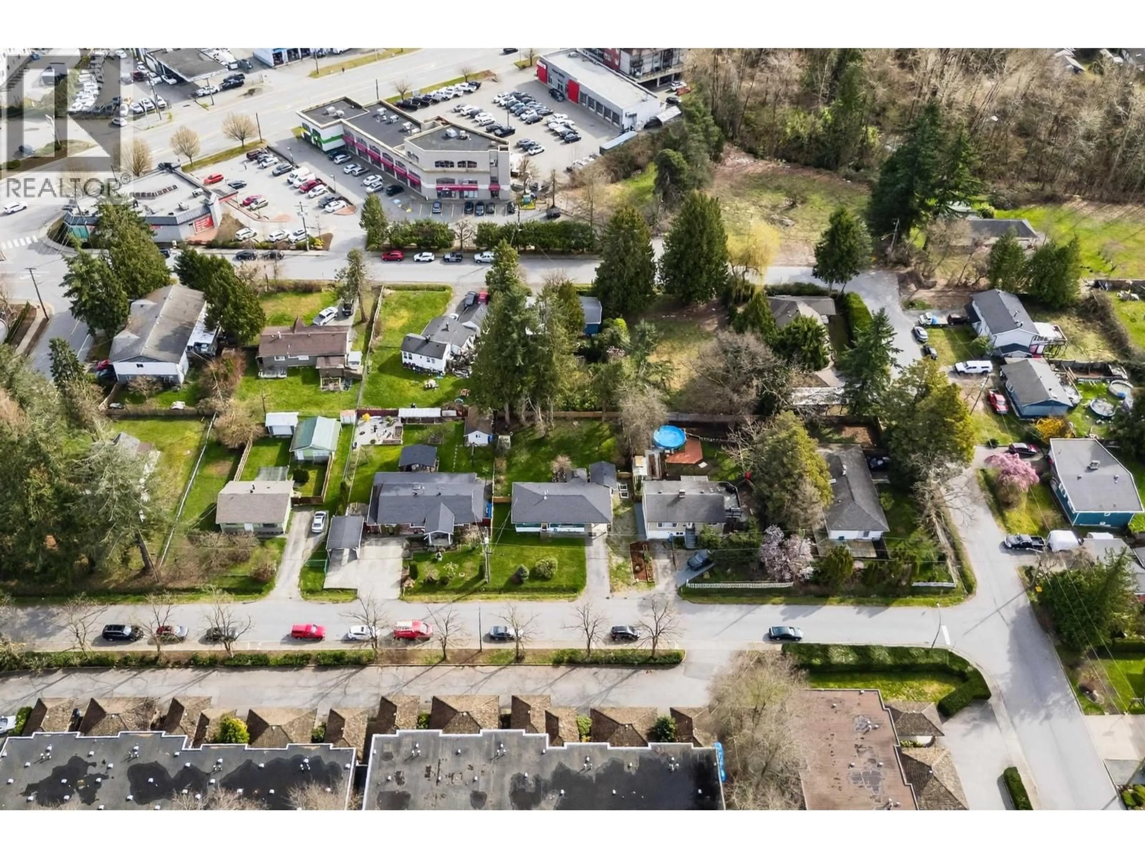 A pic from outside/outdoor area/front of a property/back of a property/a pic from drone, street for 11672 FULTON STREET, Maple Ridge British Columbia V2X6L2