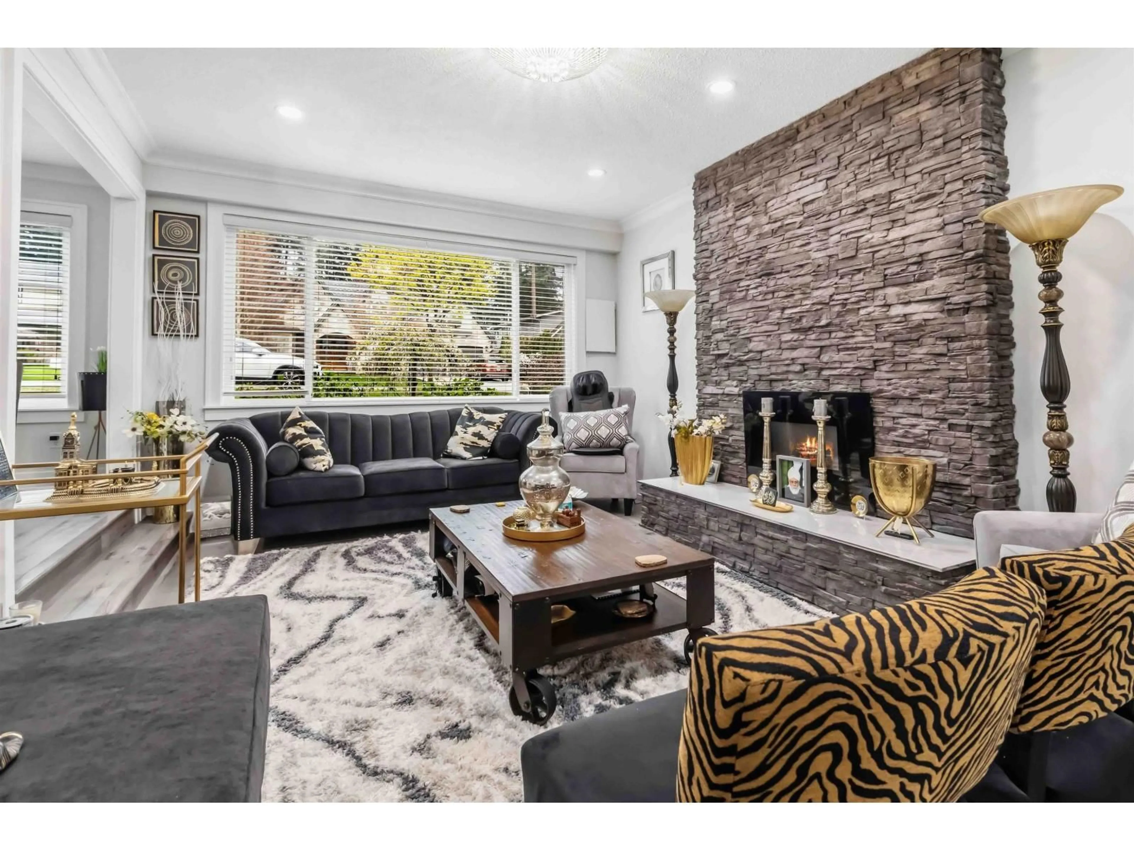 Living room with furniture, unknown for 6615 LYON ROAD, Delta British Columbia V4E1H6