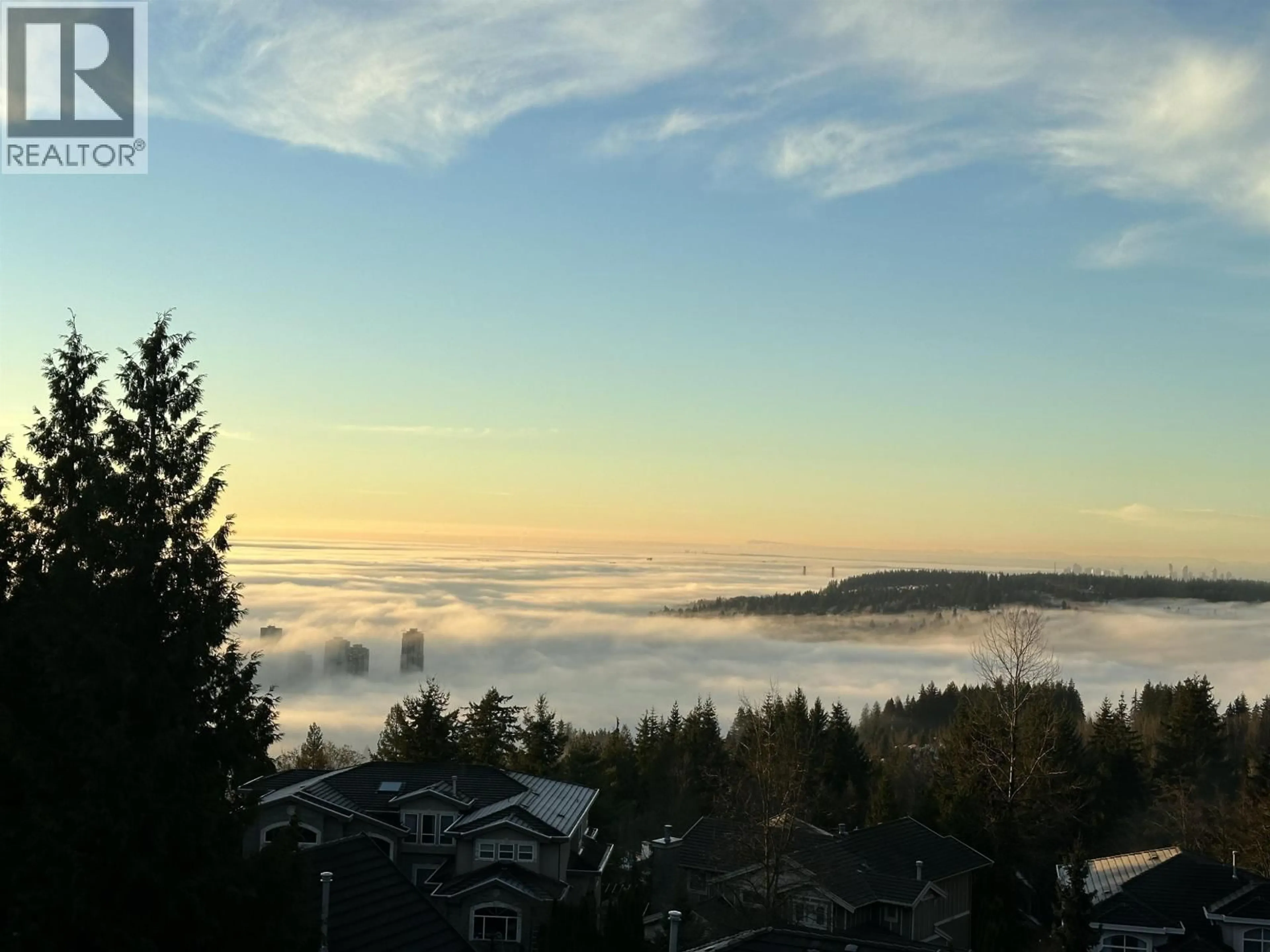 Blurry image for 2978 FORESTRIDGE PLACE, Coquitlam British Columbia V3E3M6