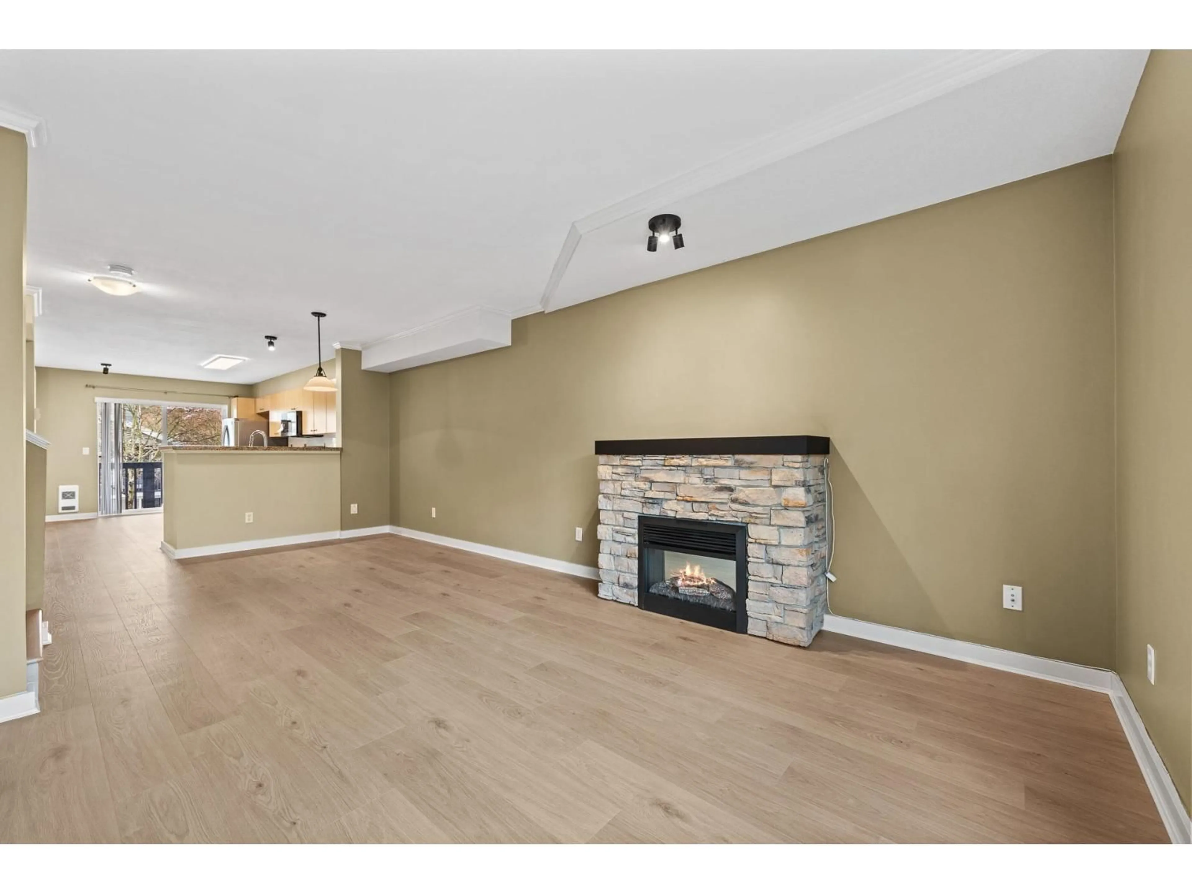 Unknown for 134 - 15236 36 AVENUE, Surrey British Columbia V3Z2B3