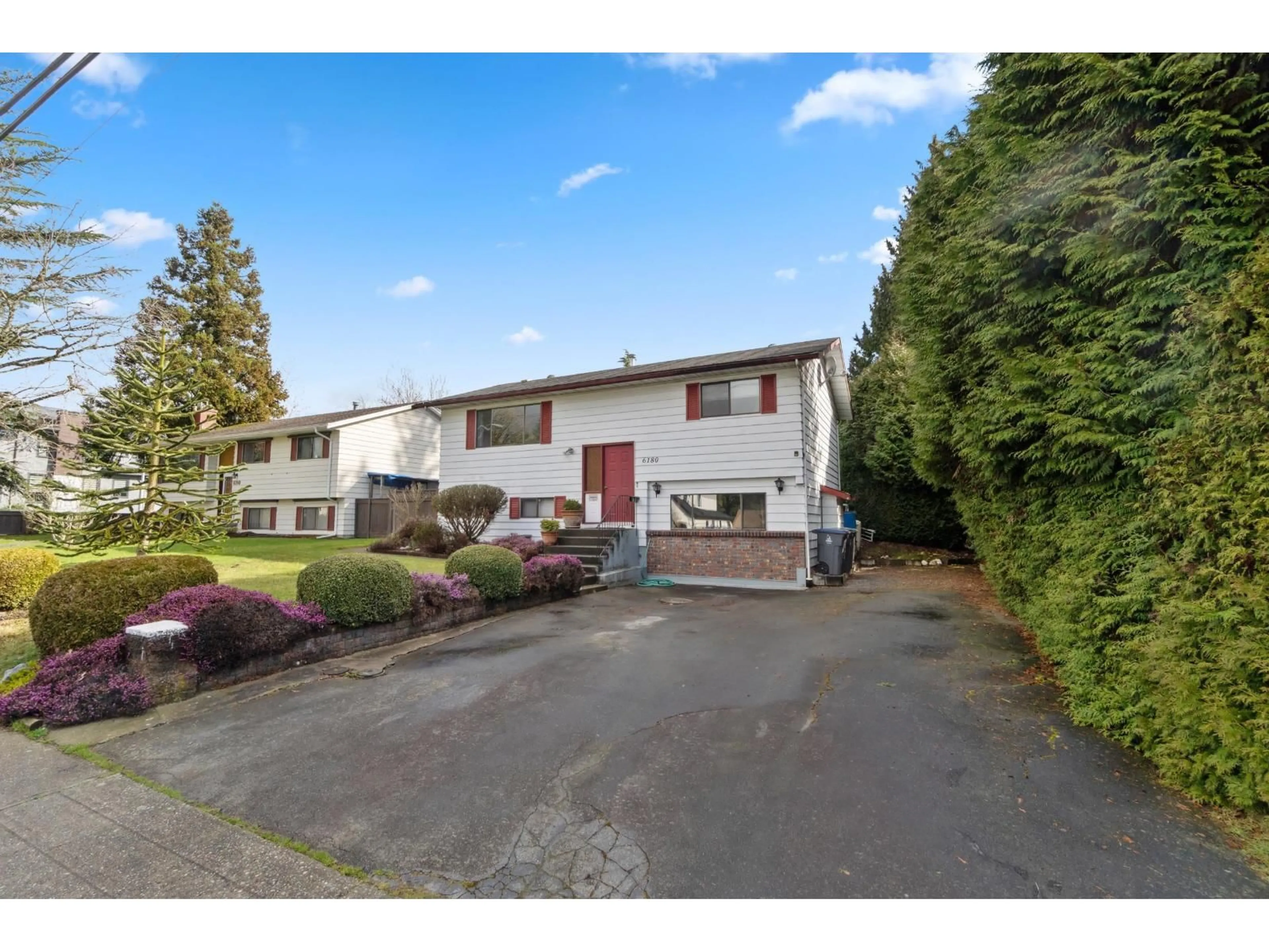 A pic from outside/outdoor area/front of a property/back of a property/a pic from drone, street for 6180 181A STREET, Surrey British Columbia V3S4M2