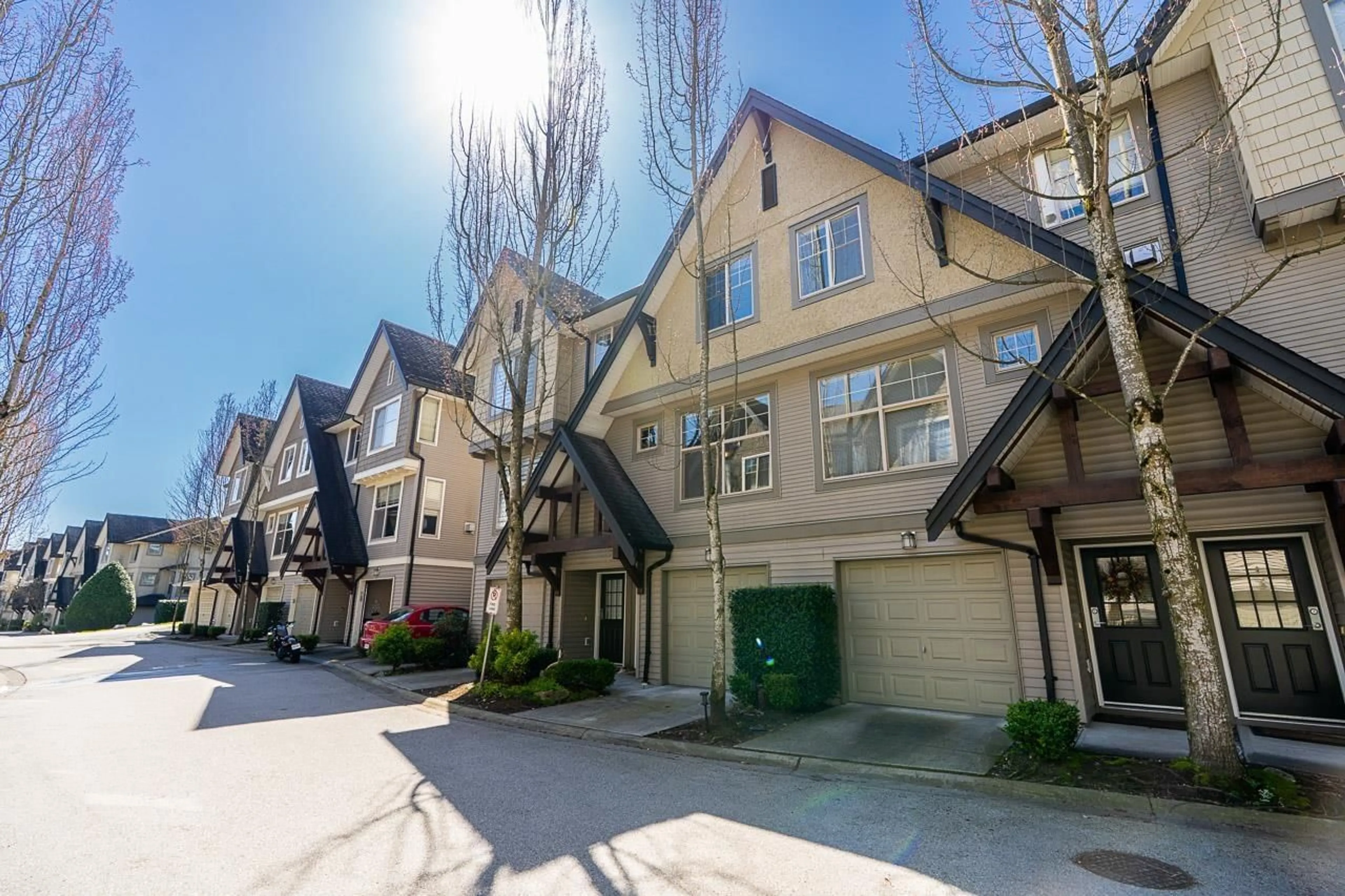 Unknown for 52 - 15152 62A AVENUE, Surrey British Columbia V3S1V1