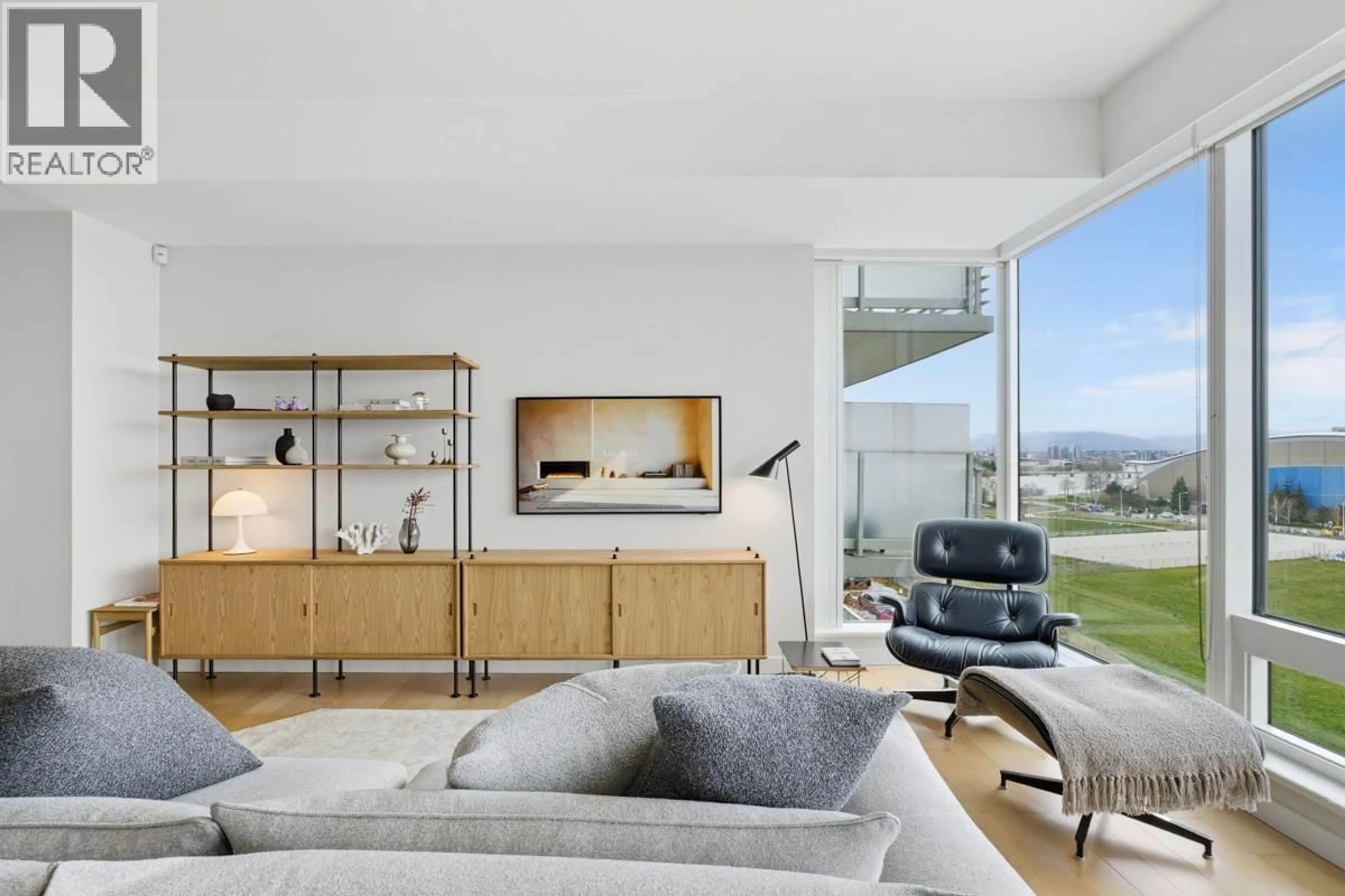 Living room with furniture, unknown for 605 - 5199 BRIGHOUSE WAY, Richmond British Columbia V7C0A7