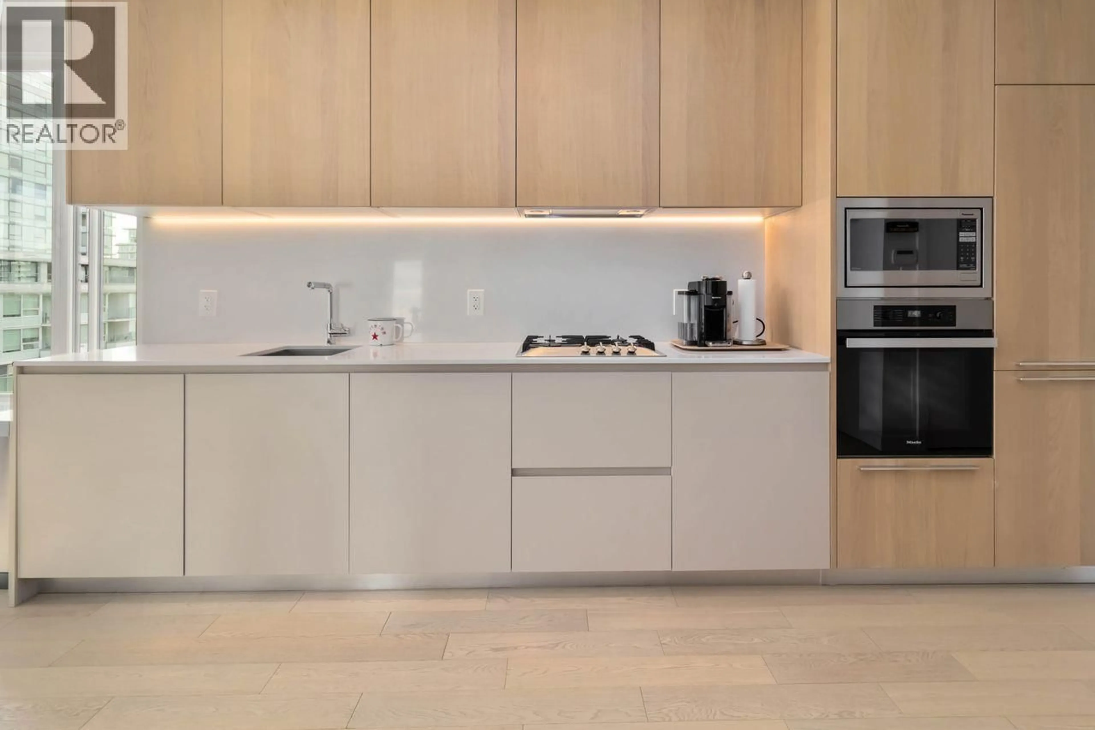 Contemporary kitchen, unknown for 401 - 6699 RIVER ROAD, Richmond British Columbia V7C0E6