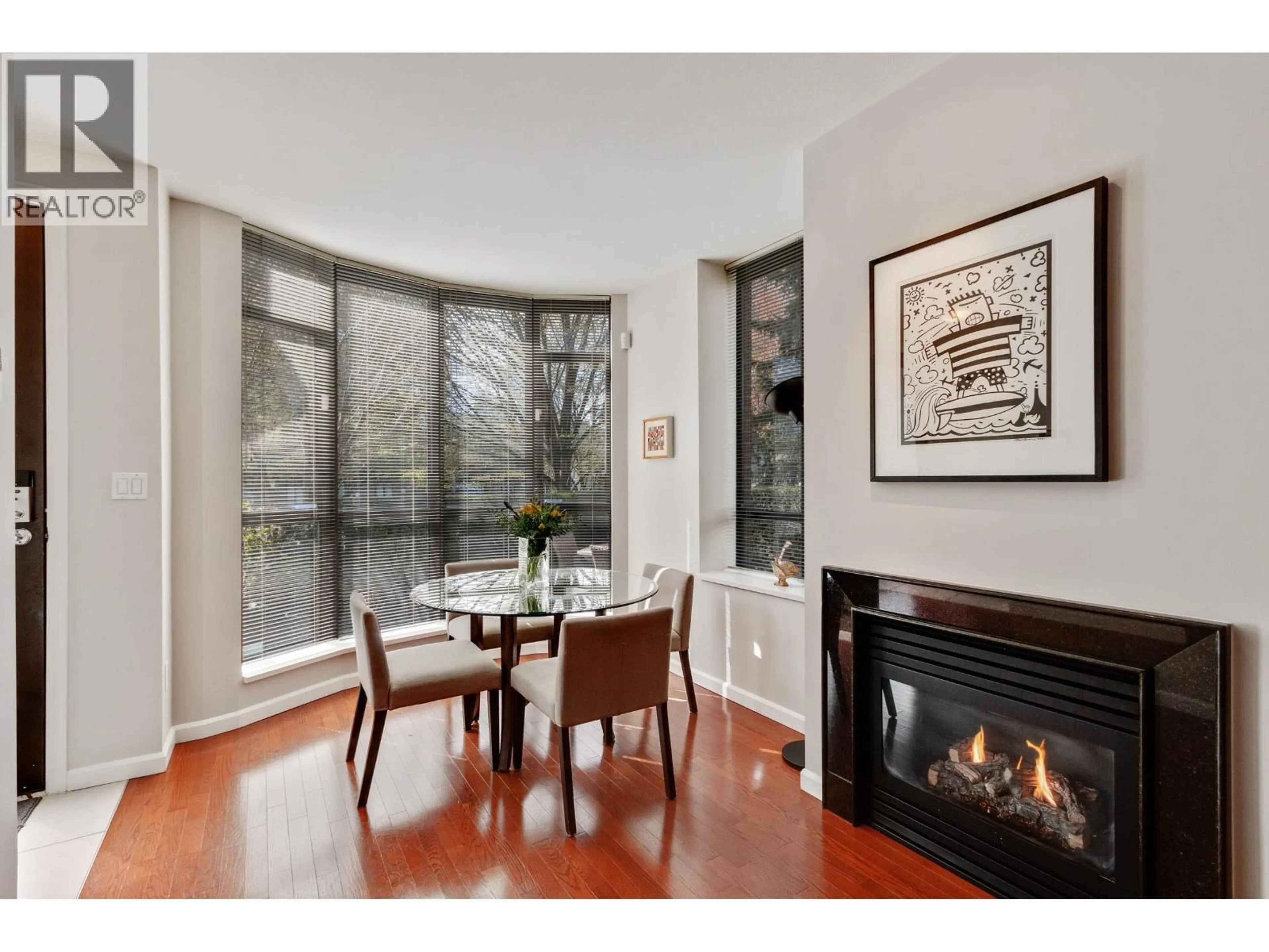 Dining room, wood/laminate floor for 168 1ST STREET, North Vancouver British Columbia V7M1A9