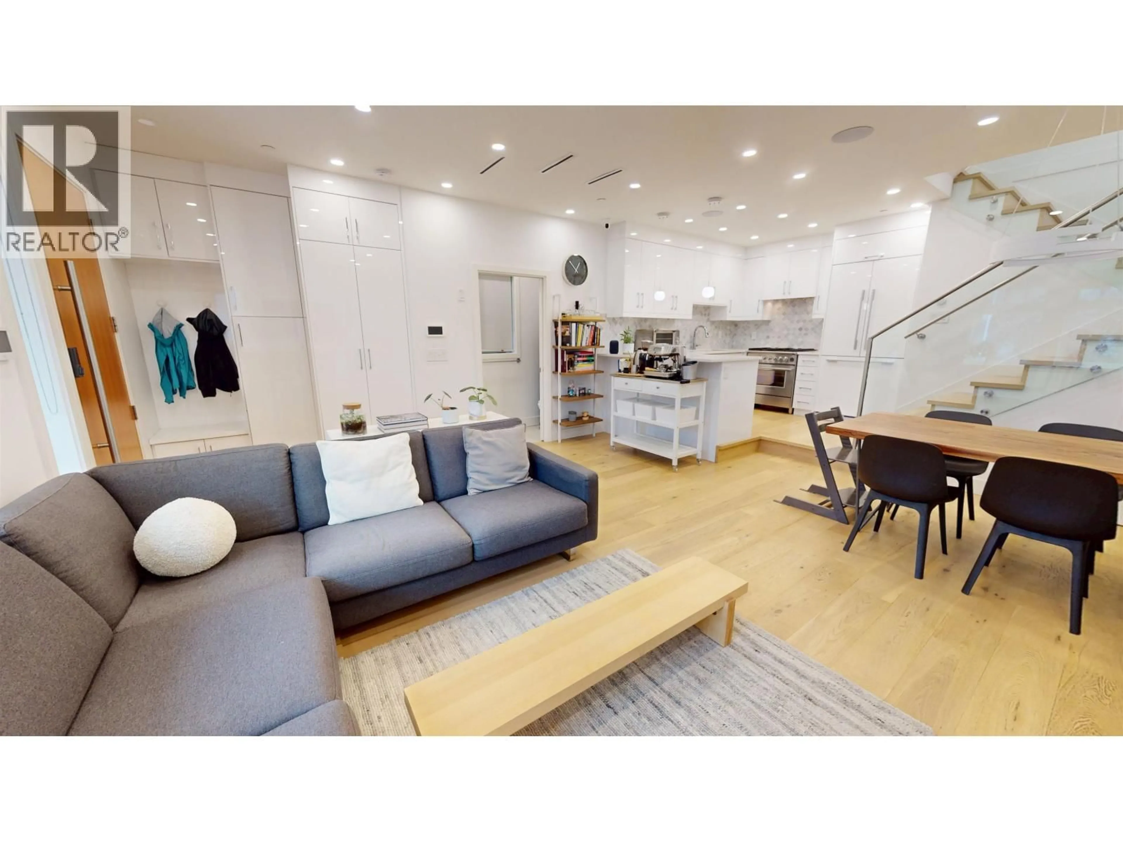 Unknown for 1260 14TH AVENUE, Vancouver British Columbia V5T2P3