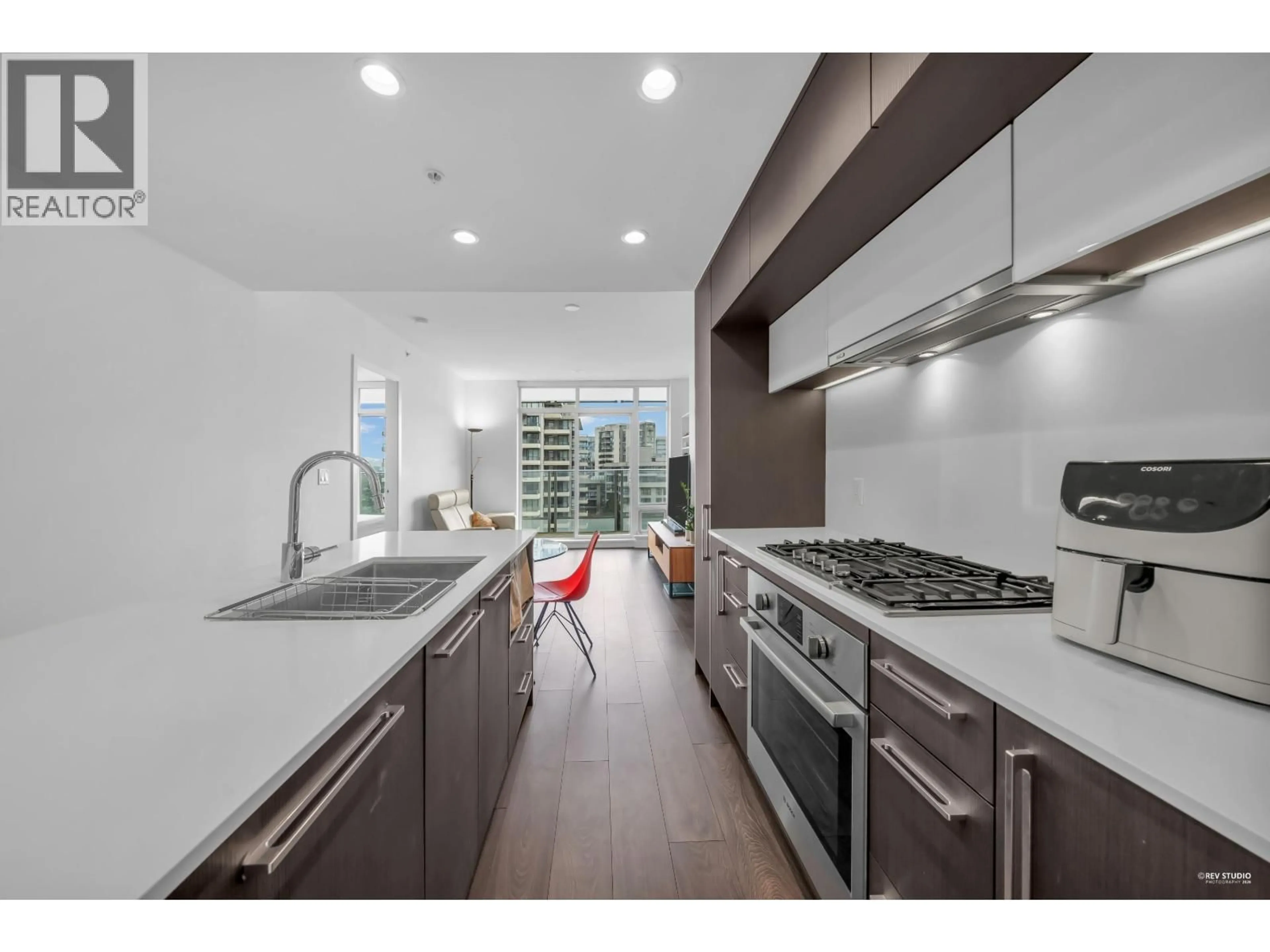 Open concept kitchen, unknown for 901 - 5580 NO. 3 ROAD, Richmond British Columbia V6X0R8