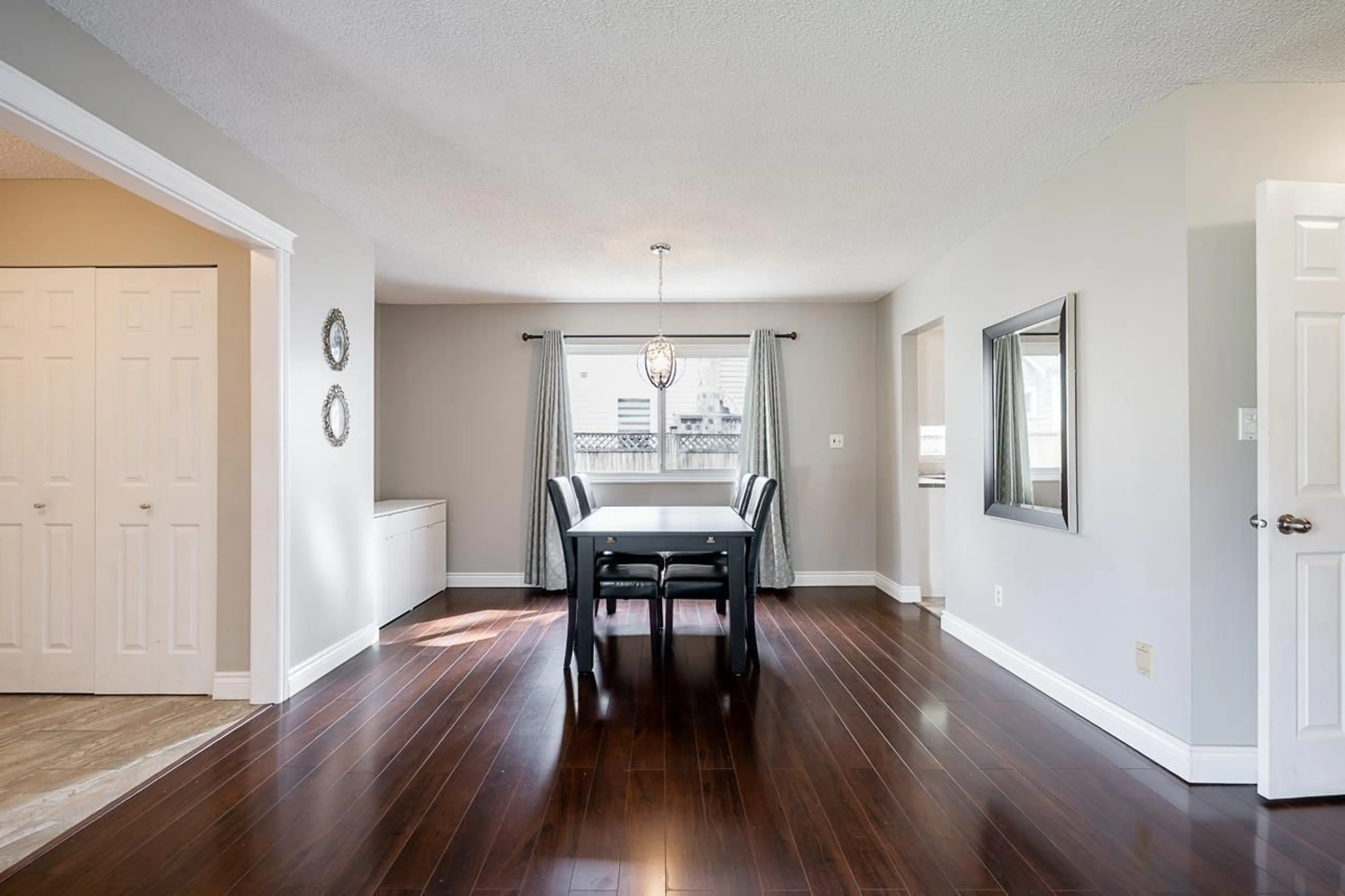 Dining room, wood/laminate floor for 12946 66A AVENUE, Surrey British Columbia V3W8Z7