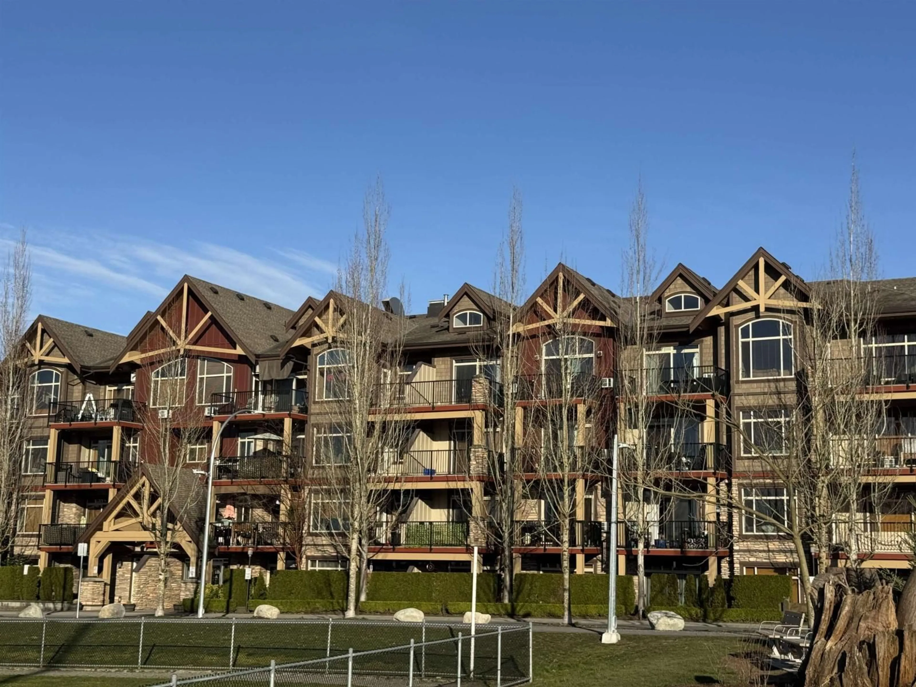A pic from outside/outdoor area/front of a property/back of a property/a pic from drone, mountain view for 407 - 8328 207A STREET, Langley British Columbia V2Y0K5