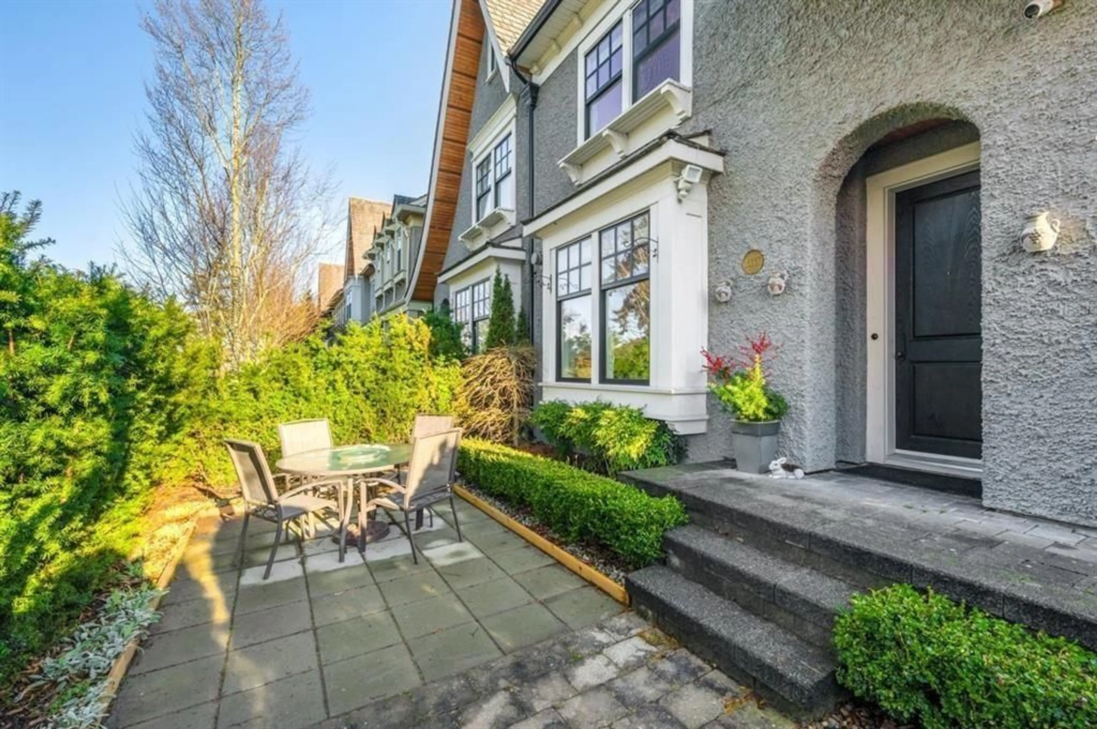 Patio, street for 15337 34 AVENUE, Surrey British Columbia V3Z2X2