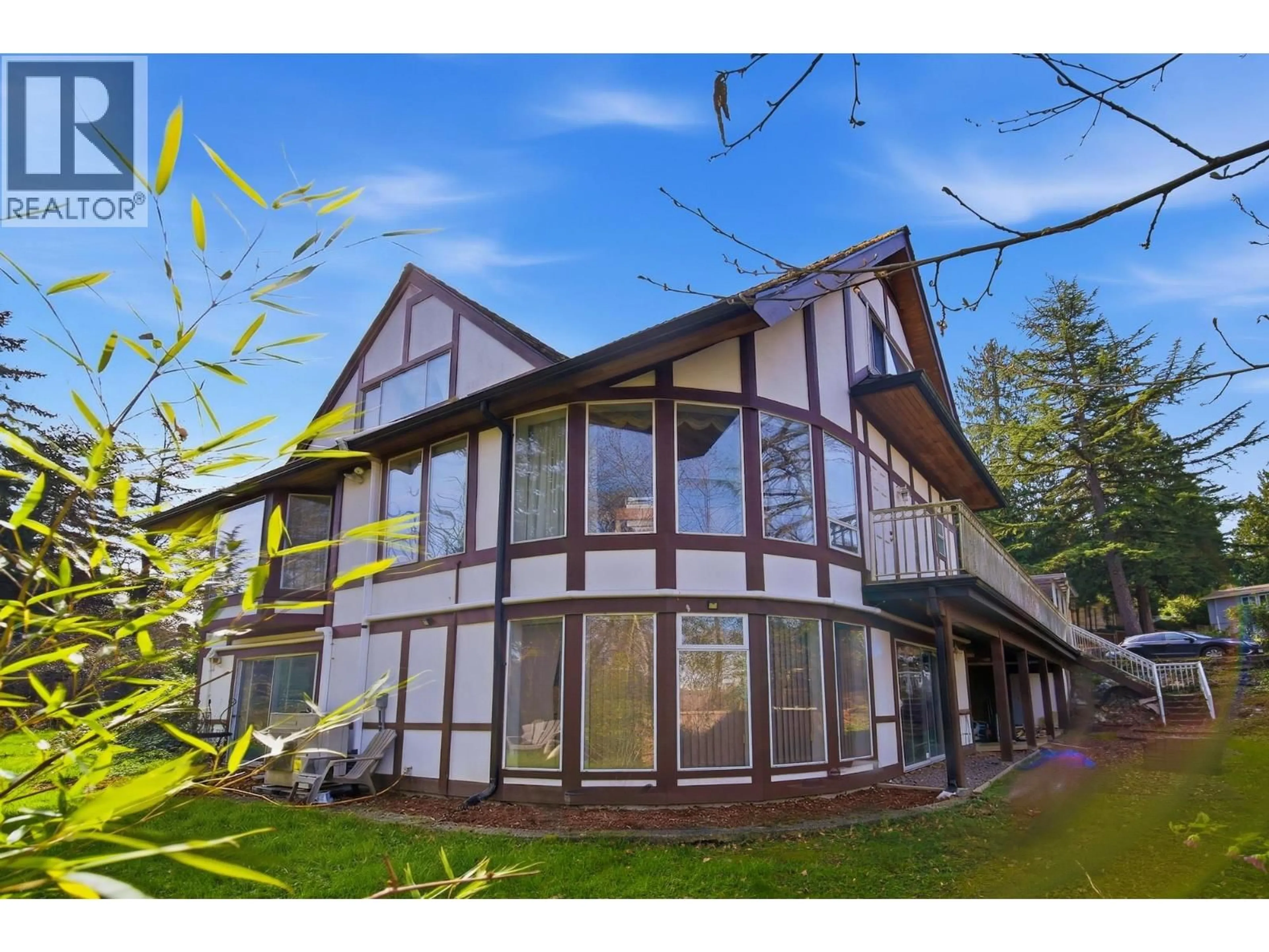 Home with vinyl exterior material, unknown for 5780 MALVERN AVENUE, Burnaby British Columbia V5E3E4