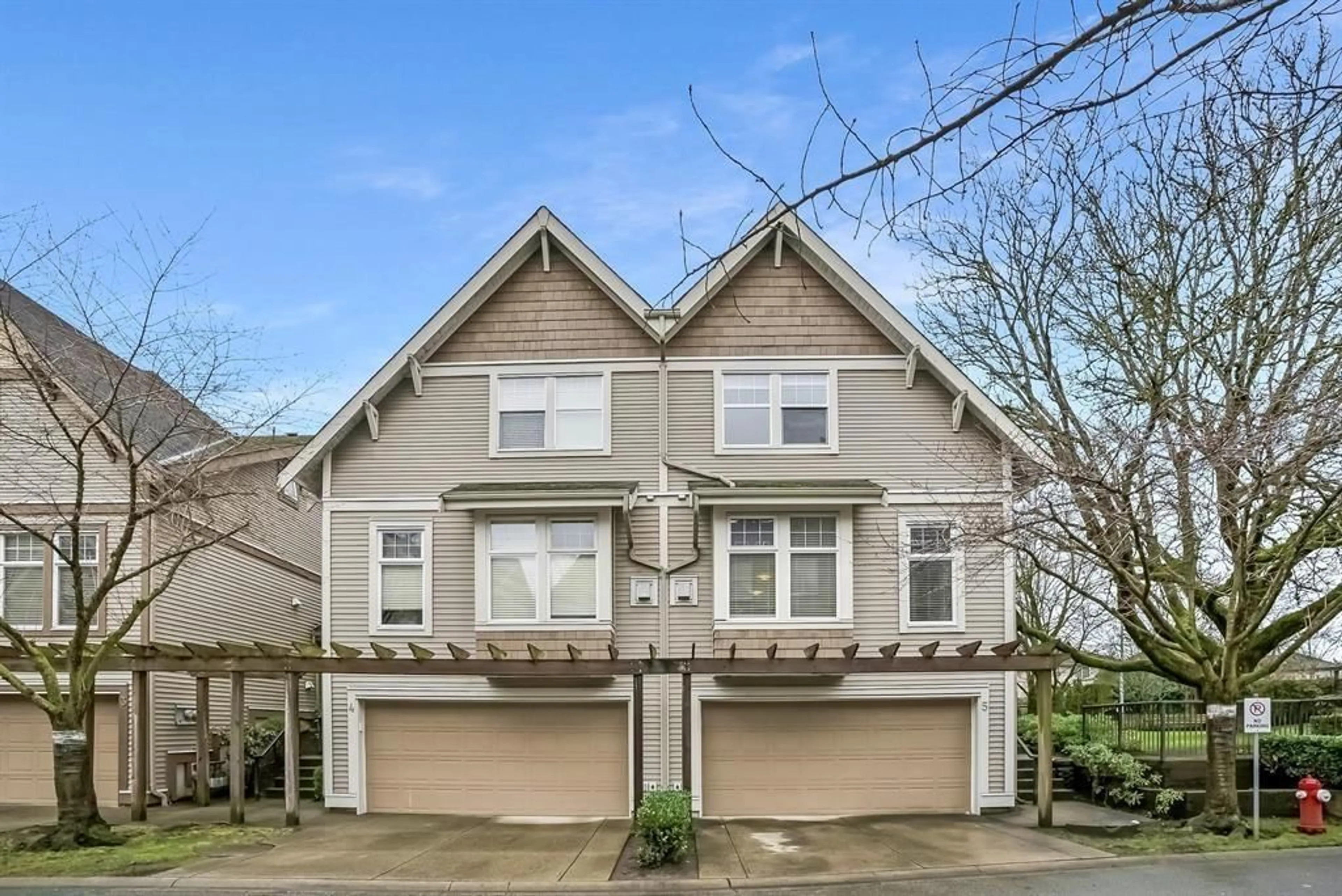 Home with vinyl exterior material, street for 5 - 6588 188 STREET, Surrey British Columbia V3S1Z6