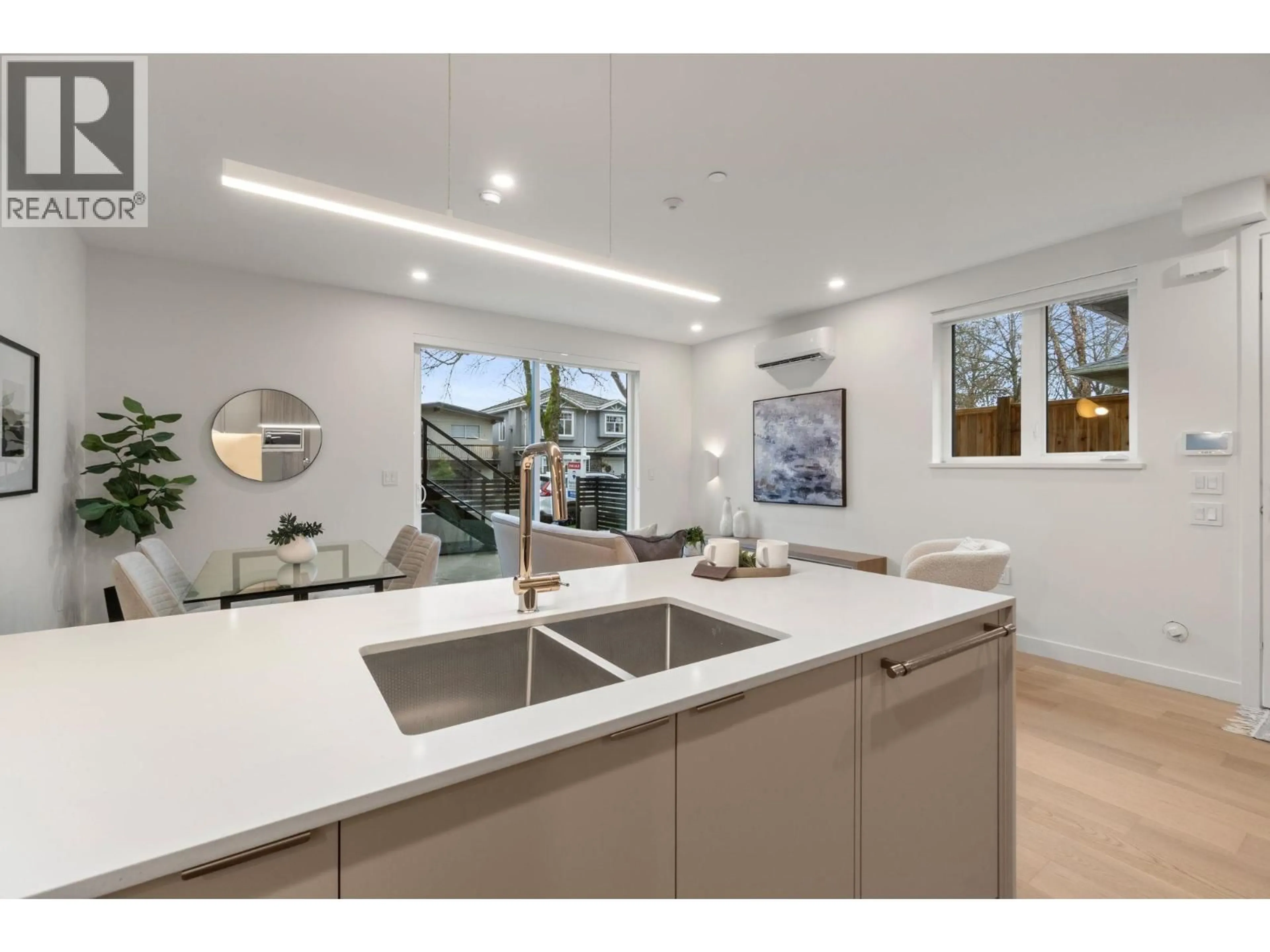 Open concept kitchen, unknown for 4 - 4963 CHESTER STREET, Vancouver British Columbia V5W3A7