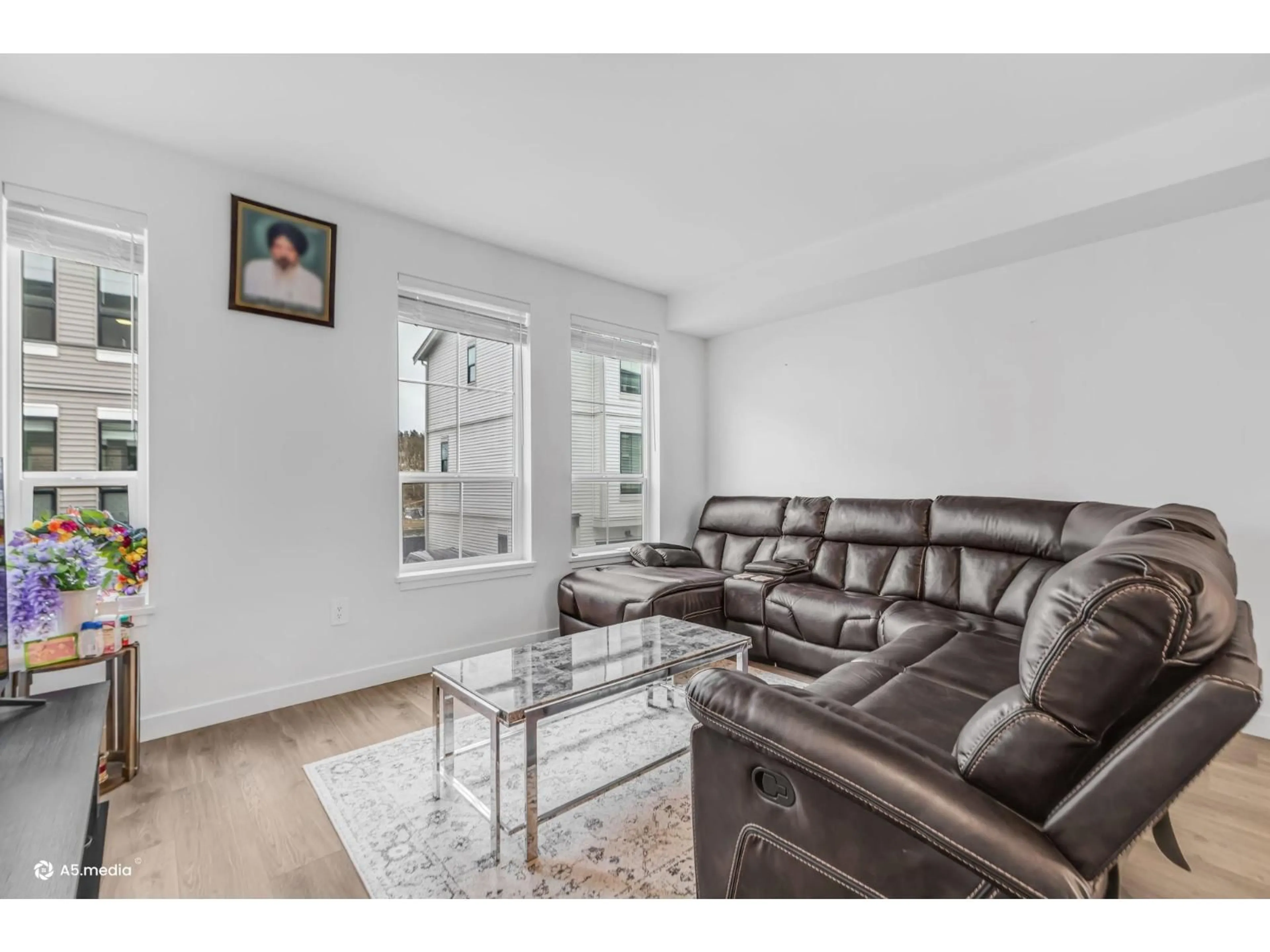 Living room with furniture, unknown for 49 - 2774 MOTROSE AVENUE, Abbotsford British Columbia V2S0N9