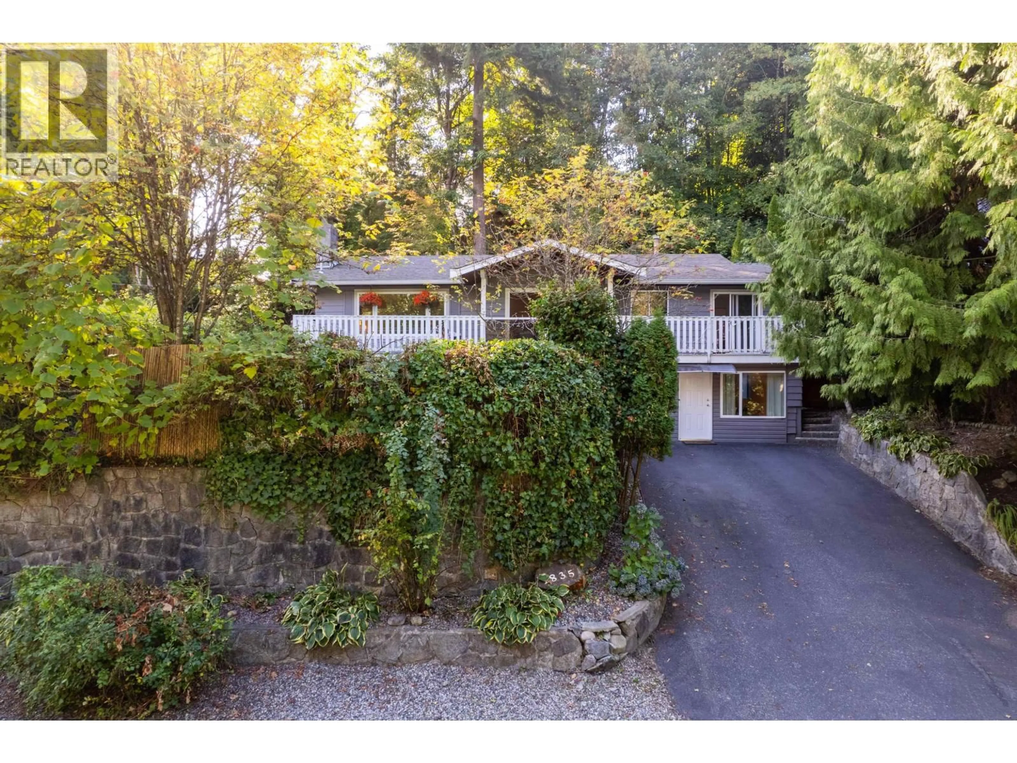 Unknown for 1835 ARBORLYNN DRIVE, North Vancouver British Columbia V7J2V7