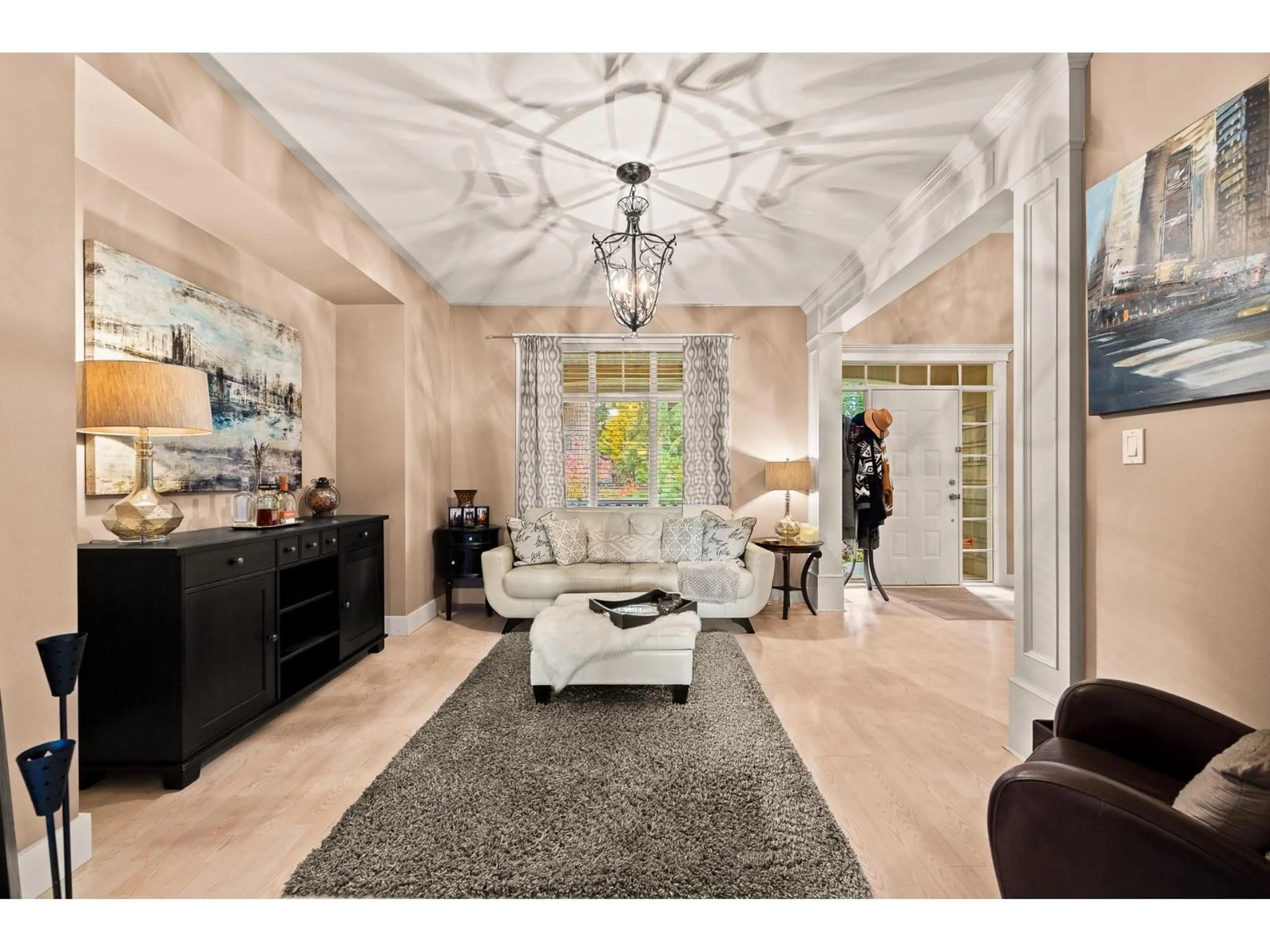 Indoor foyer for 2650 204 STREET, Langley British Columbia V2Z2B8