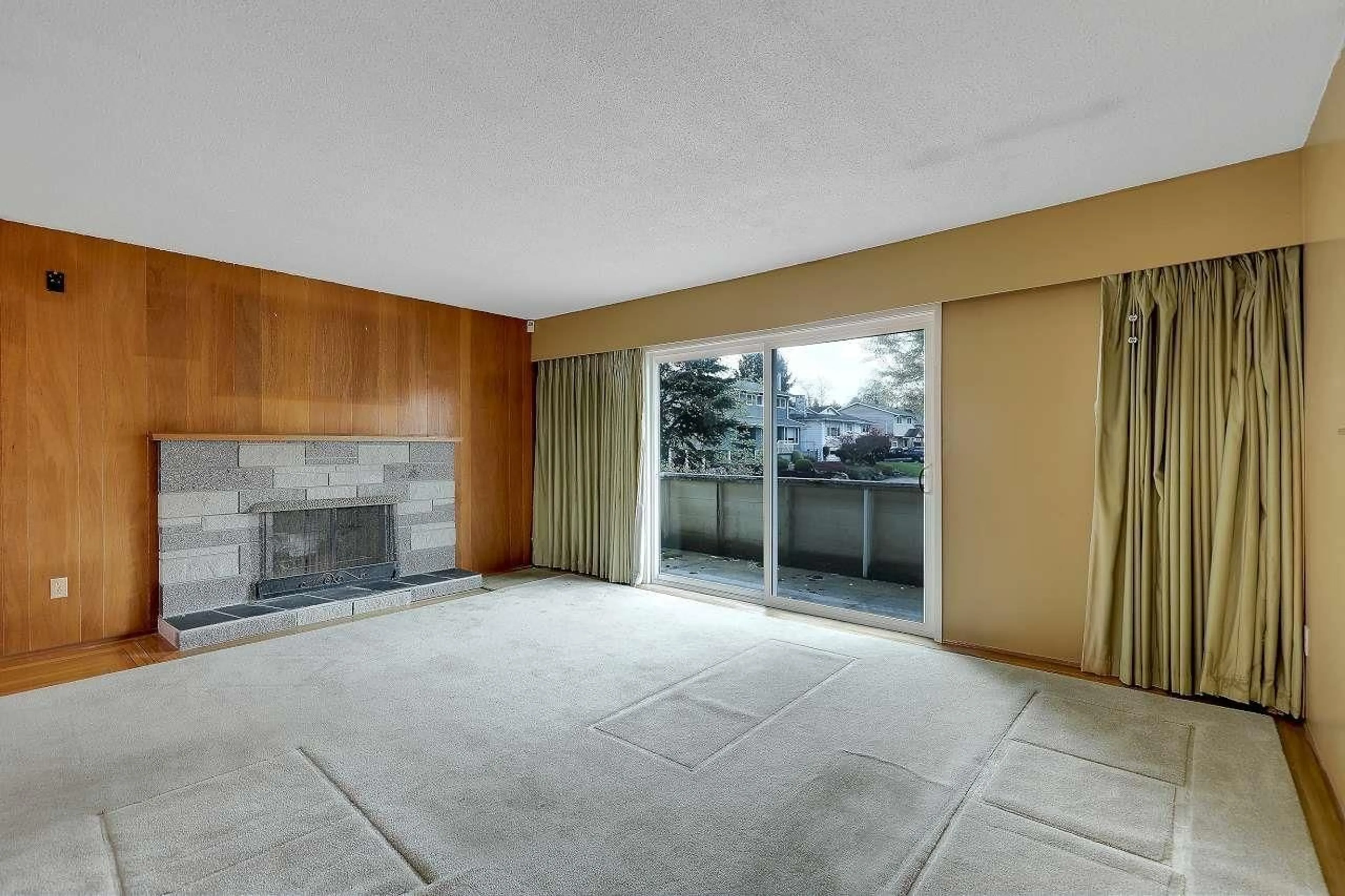A pic of a room for 11050 SWAN CRESCENT, Surrey British Columbia V3R5B6