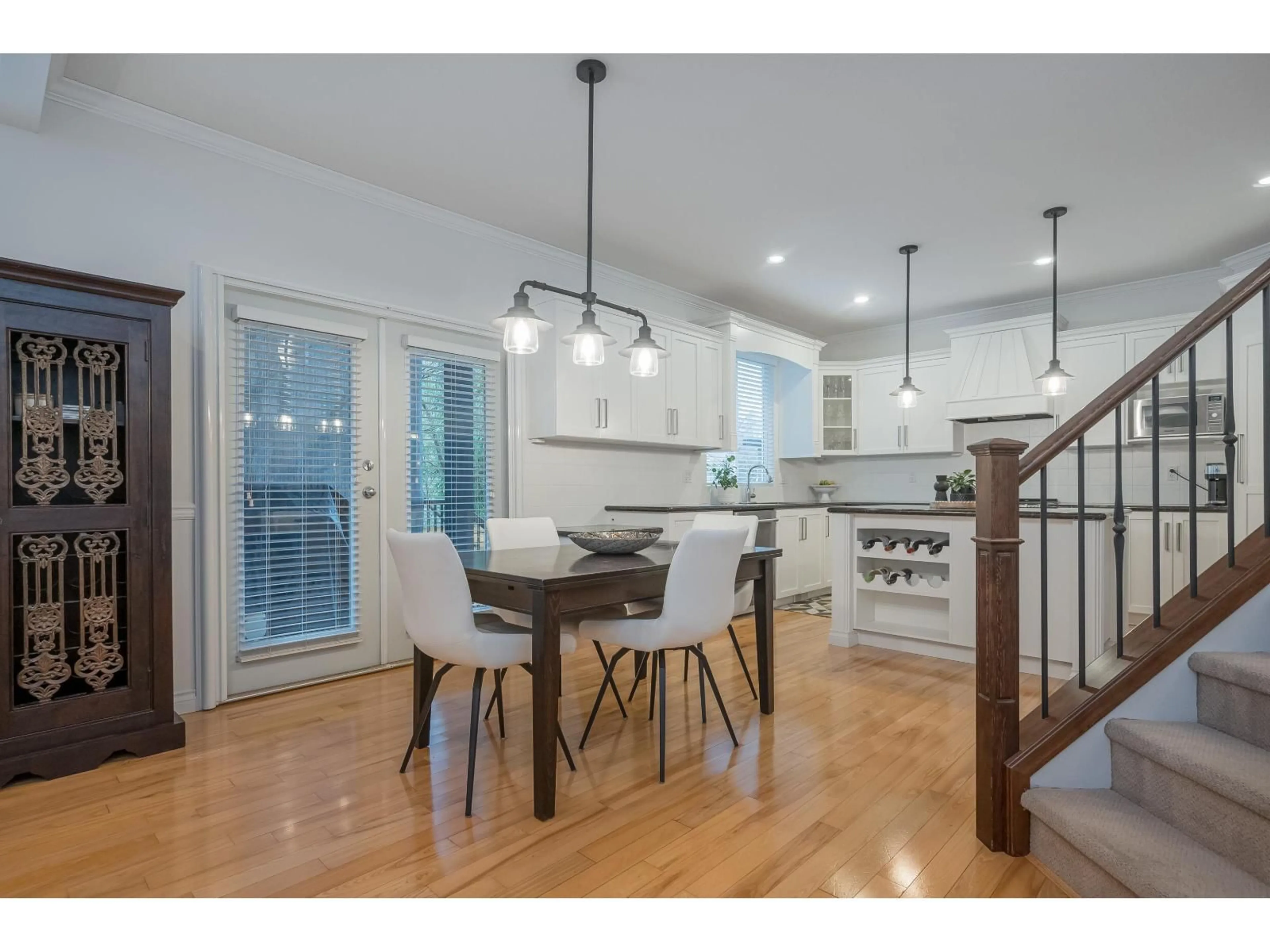 Open concept kitchen, unknown for 21650 91 AVENUE, Langley British Columbia V1M4C9