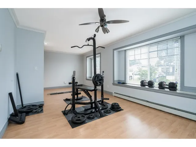 15688 88 AVENUE, Surrey 5