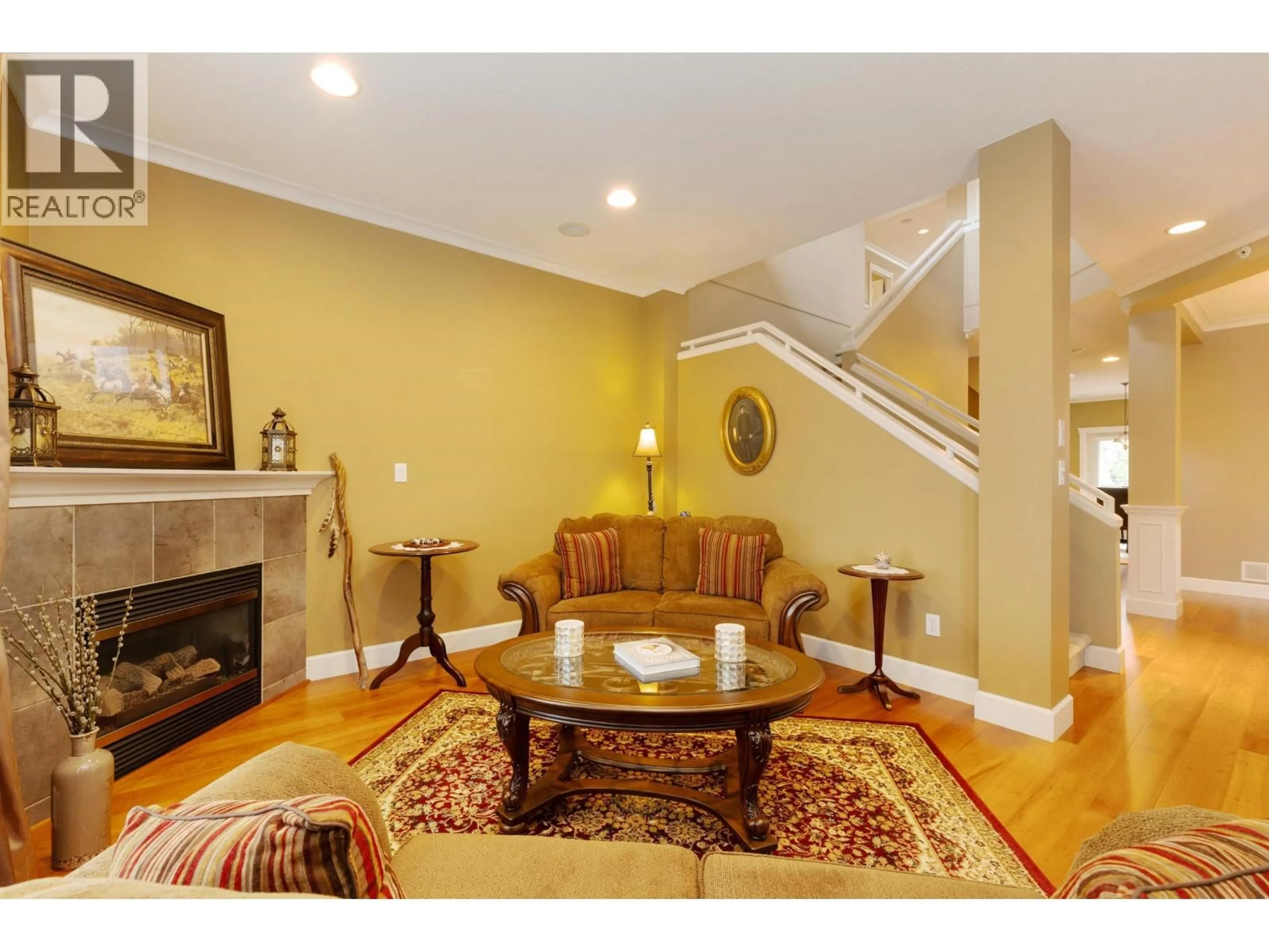 Living room with furniture, unknown for 11240 BLANEY WAY, Pitt Meadows British Columbia V3Y2V3