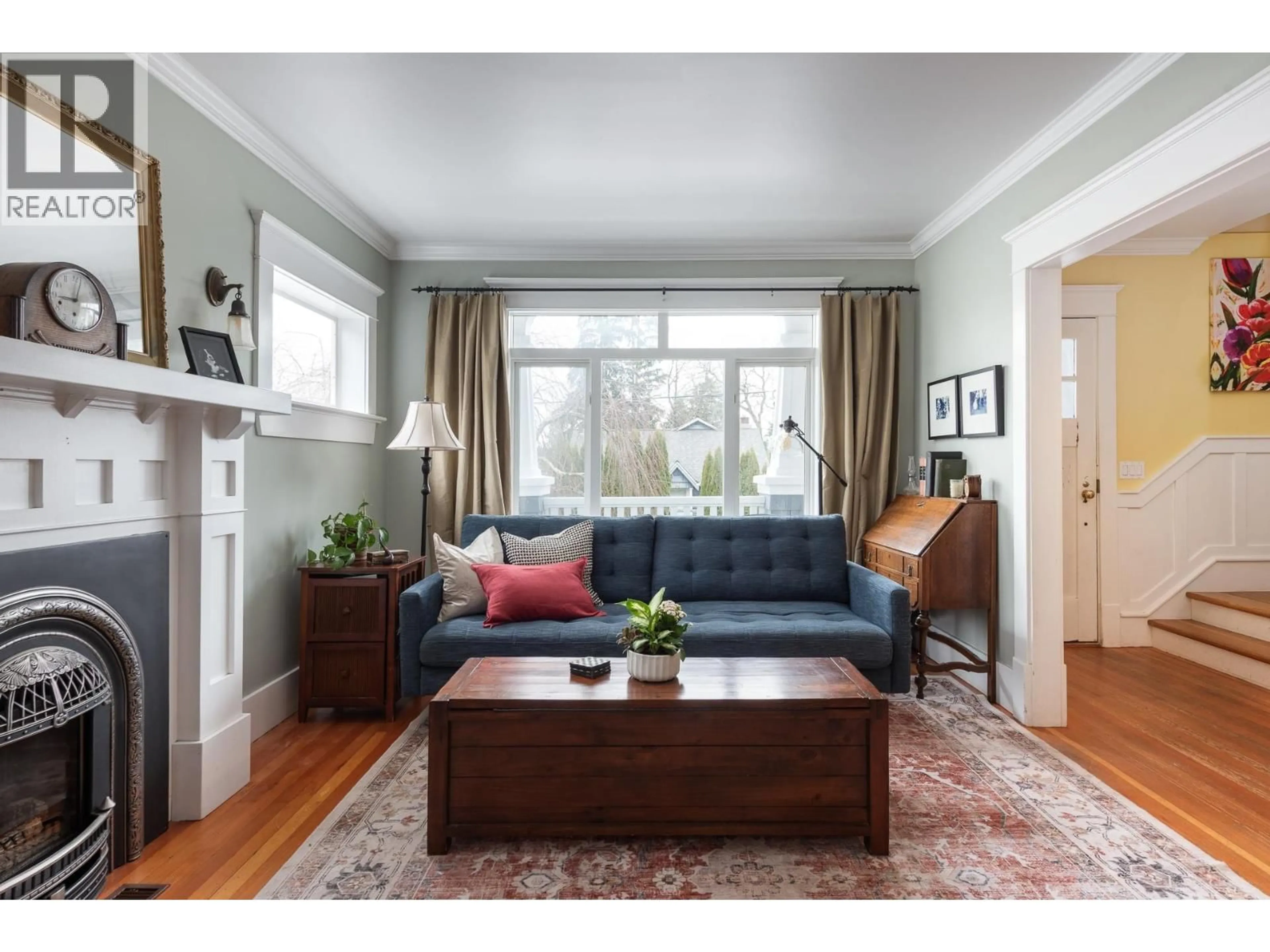 Living room with furniture, wood/laminate floor for 222 PRINCESS STREET, New Westminster British Columbia V3L1V5