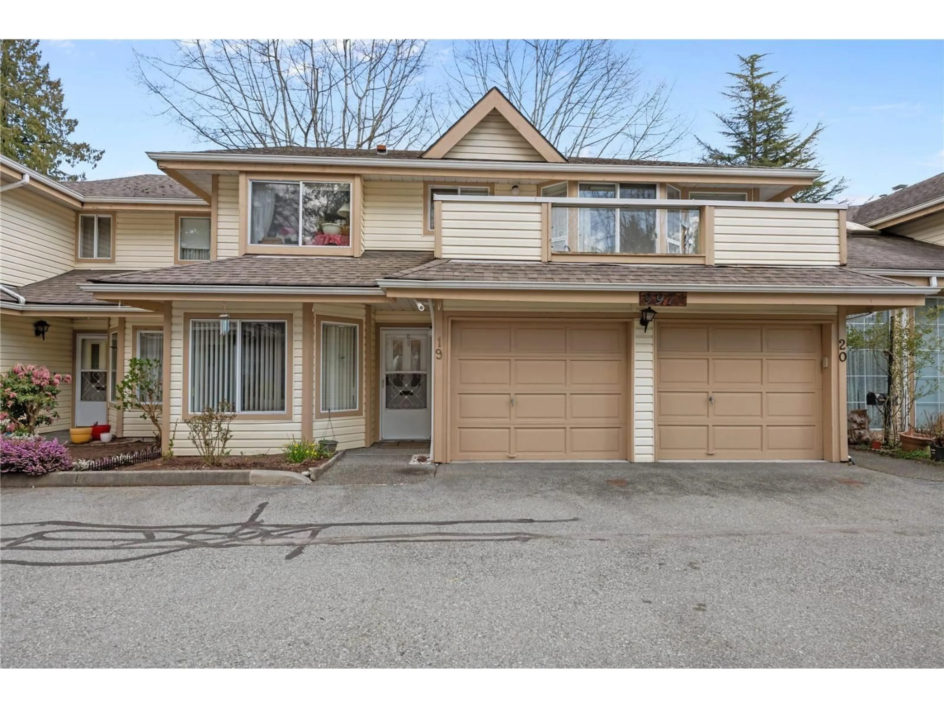 Unknown for 19 - 9971 151 STREET, Surrey British Columbia V3R9N6