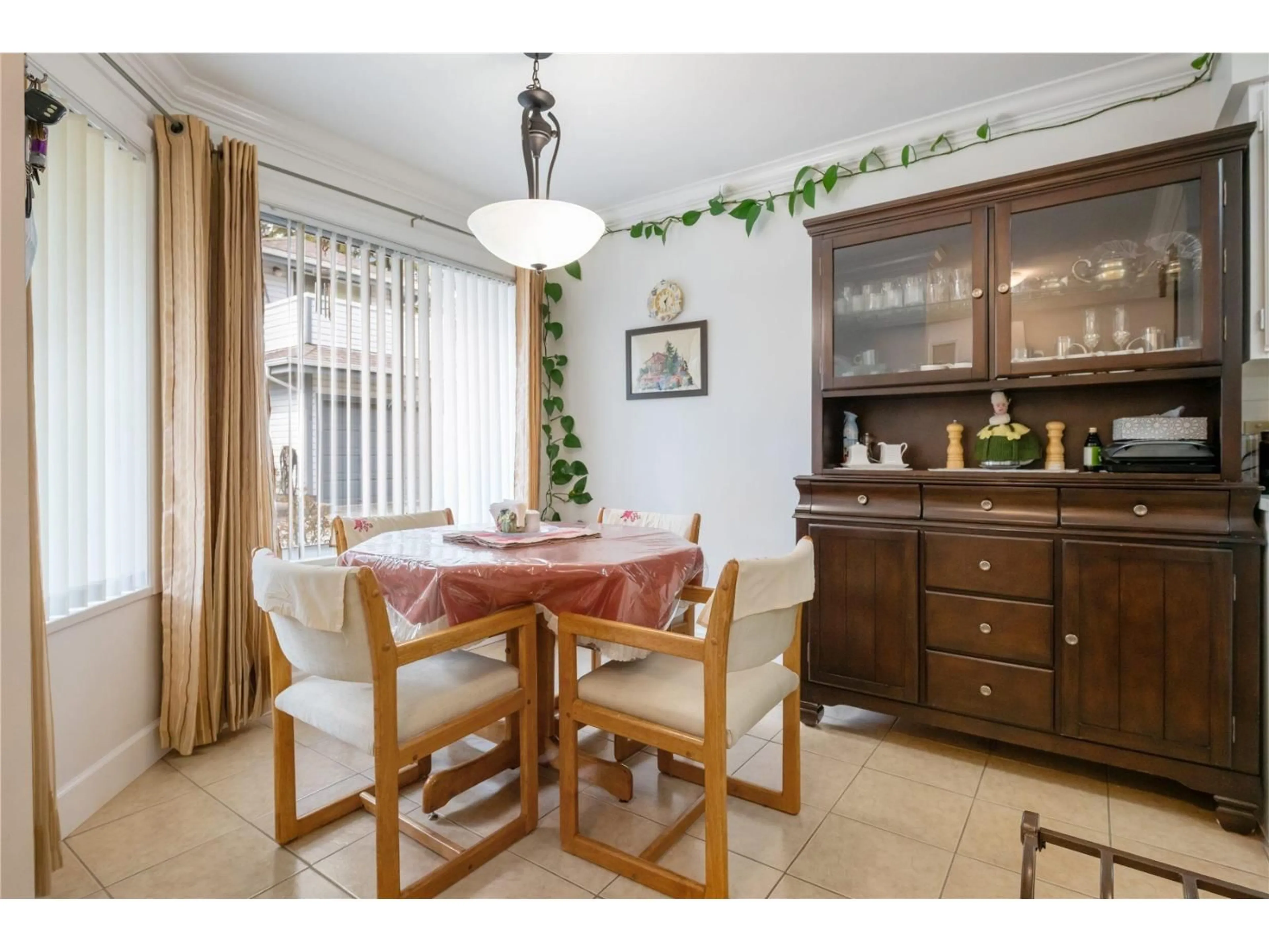 Dining room, unknown for 19 - 9971 151 STREET, Surrey British Columbia V3R9N6