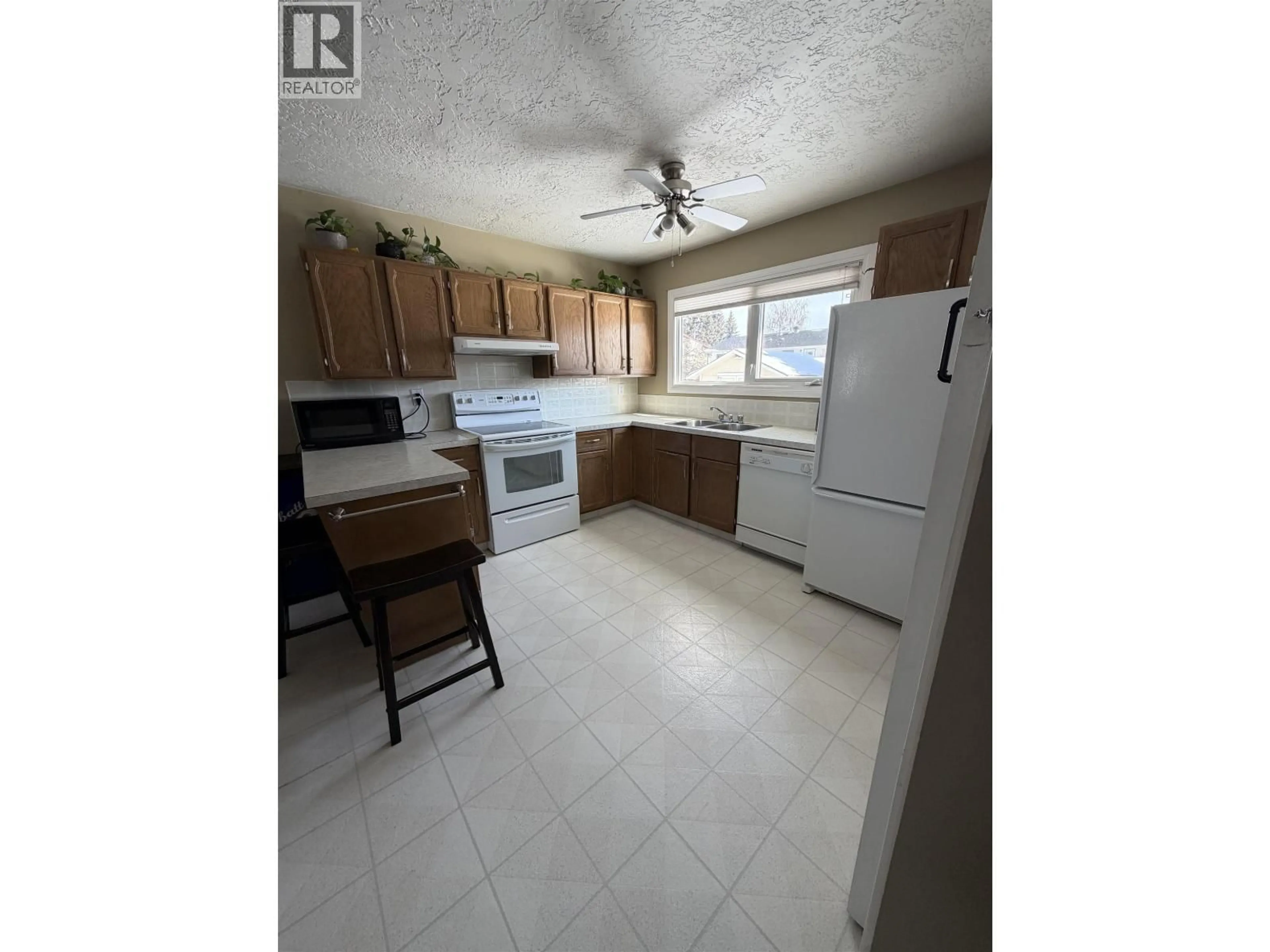 Standard kitchen, unknown for 9627 87 STREET, Fort St. John British Columbia V1J4Y6