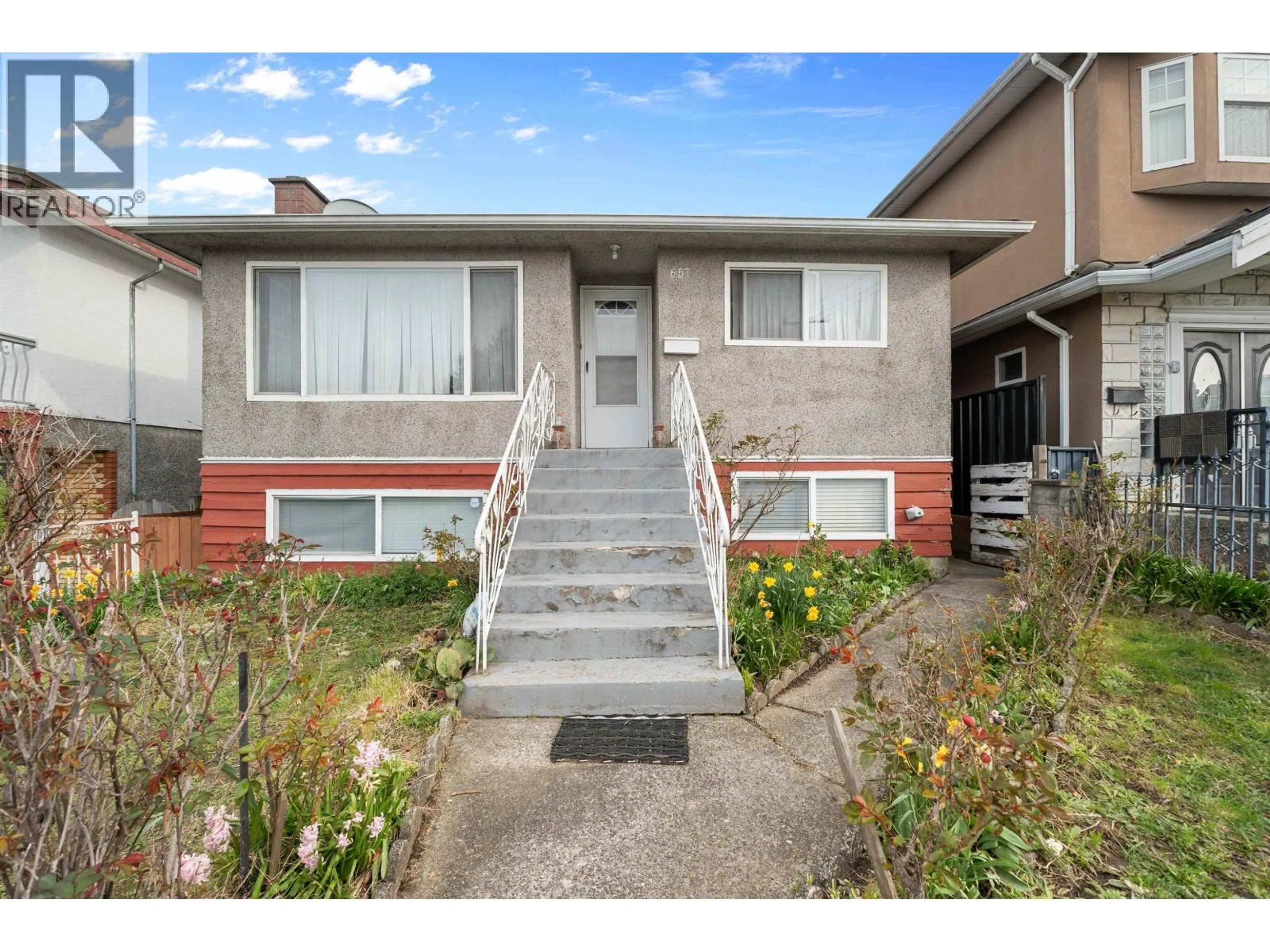 Unknown for 657 57TH AVENUE, Vancouver British Columbia V5X1T1