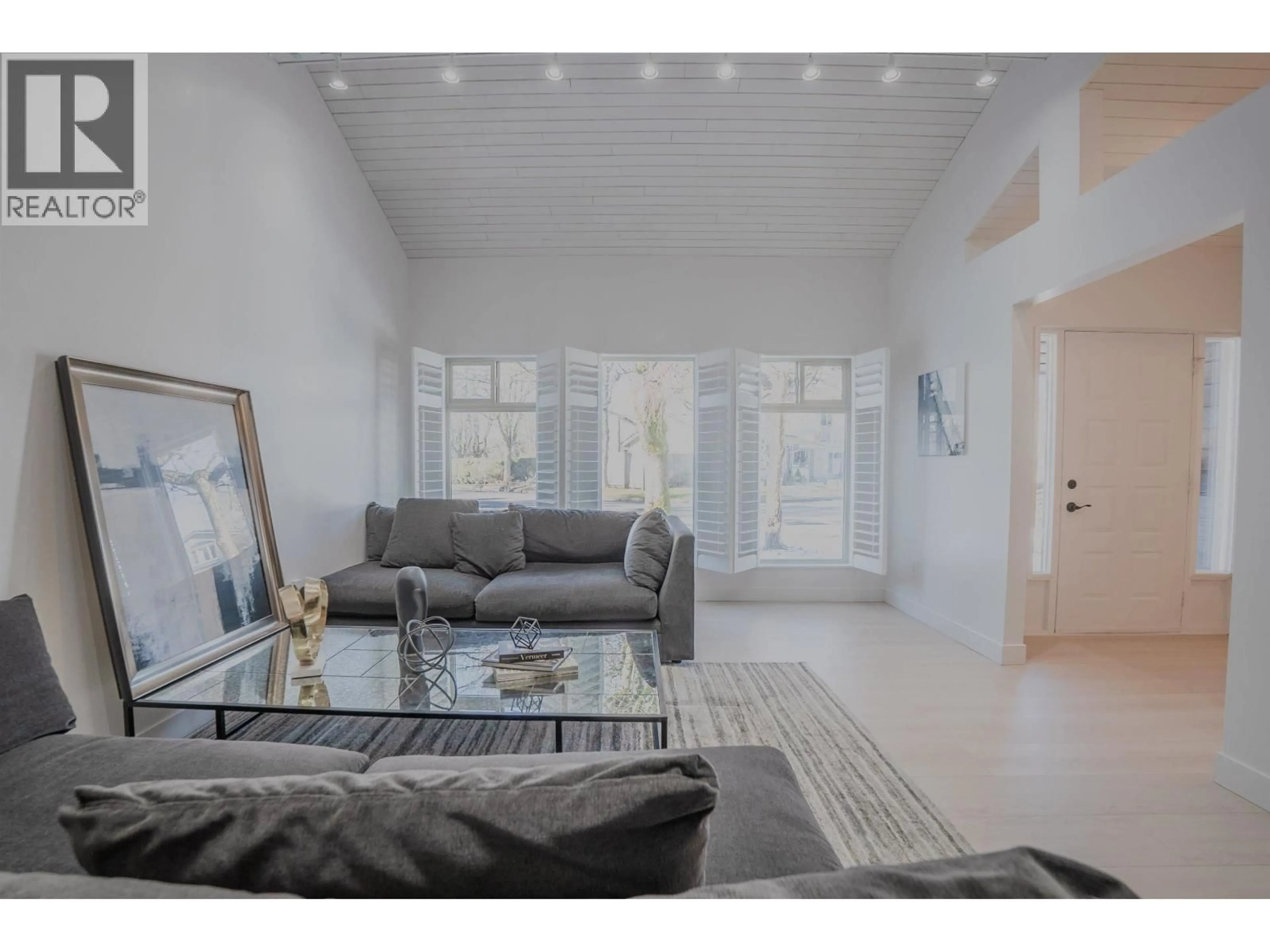 Living room with furniture, unknown for 6640 SHAWNIGAN PLACE, Richmond British Columbia V7E4W9