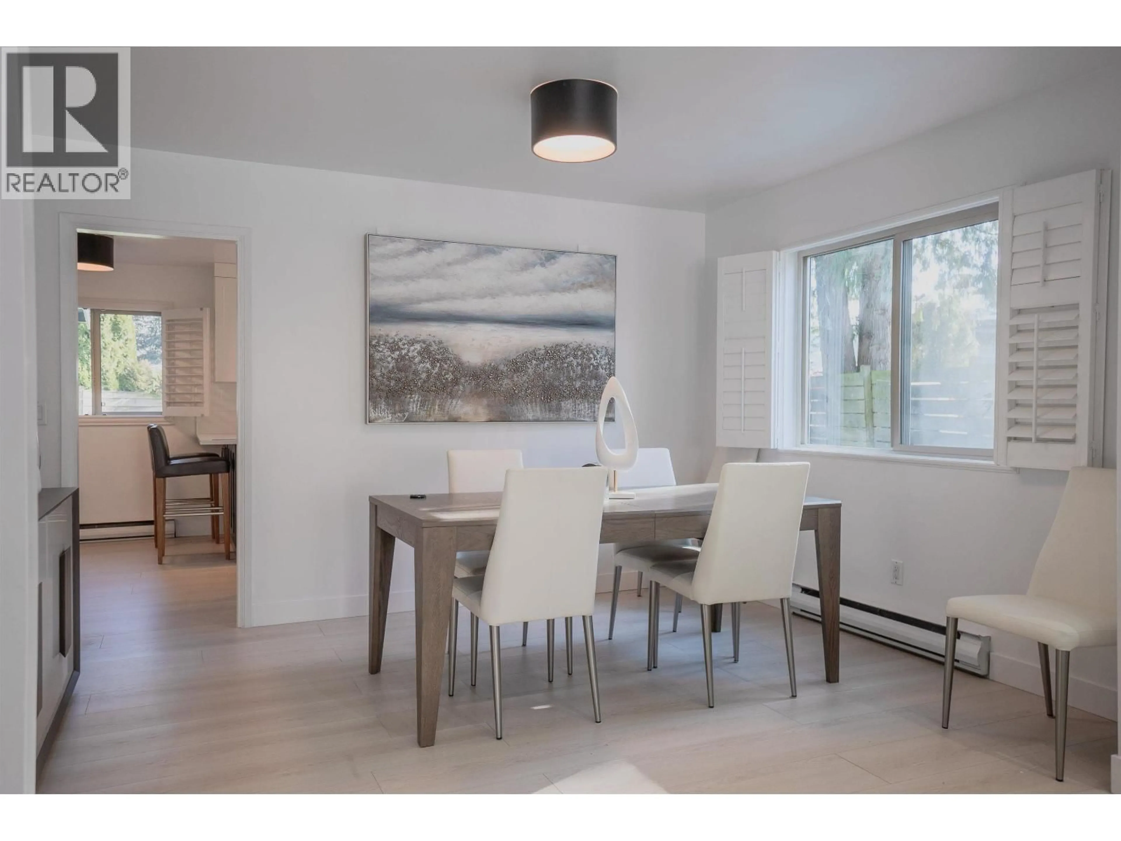 Dining room, wood/laminate floor for 6640 SHAWNIGAN PLACE, Richmond British Columbia V7E4W9