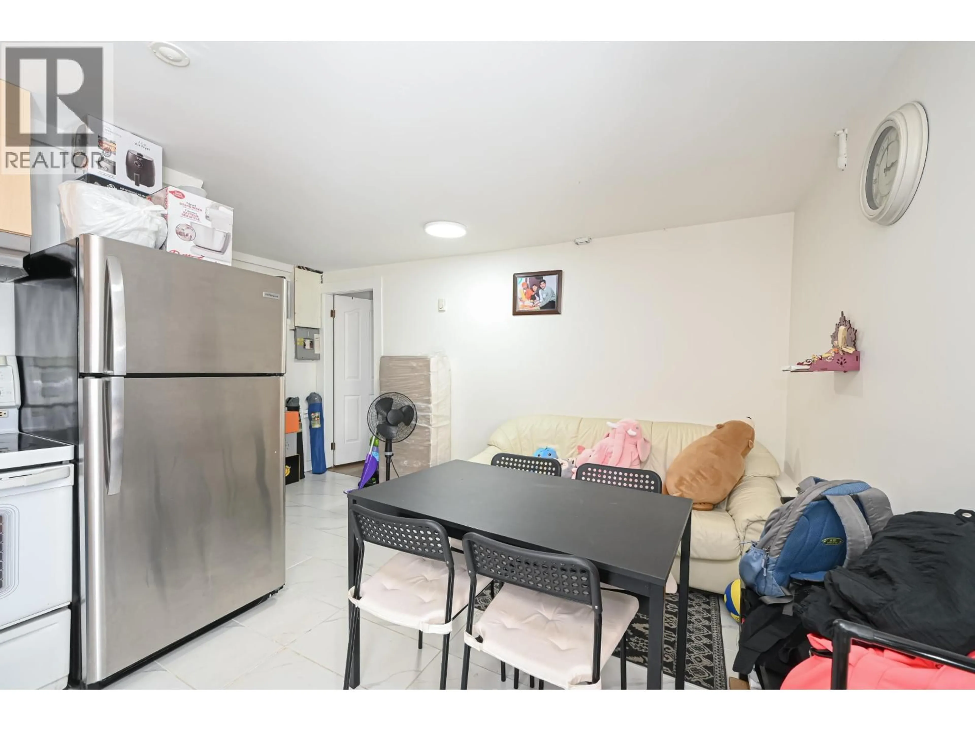 A pic of a room for 2295 48TH AVENUE, Vancouver British Columbia V5P1R9