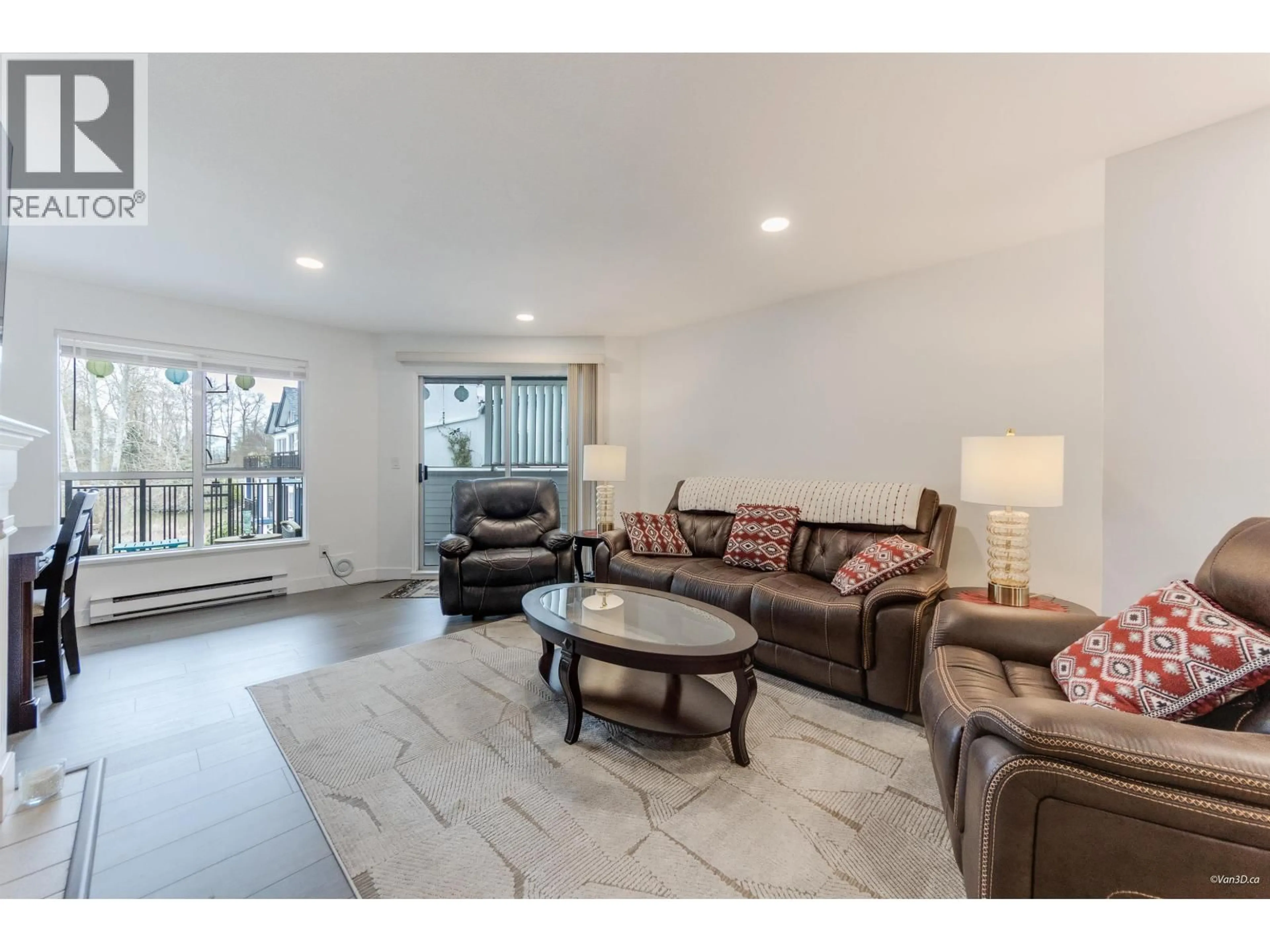 Living room with furniture, unknown for 308 - 4955 RIVER ROAD, Delta British Columbia V4K4V9