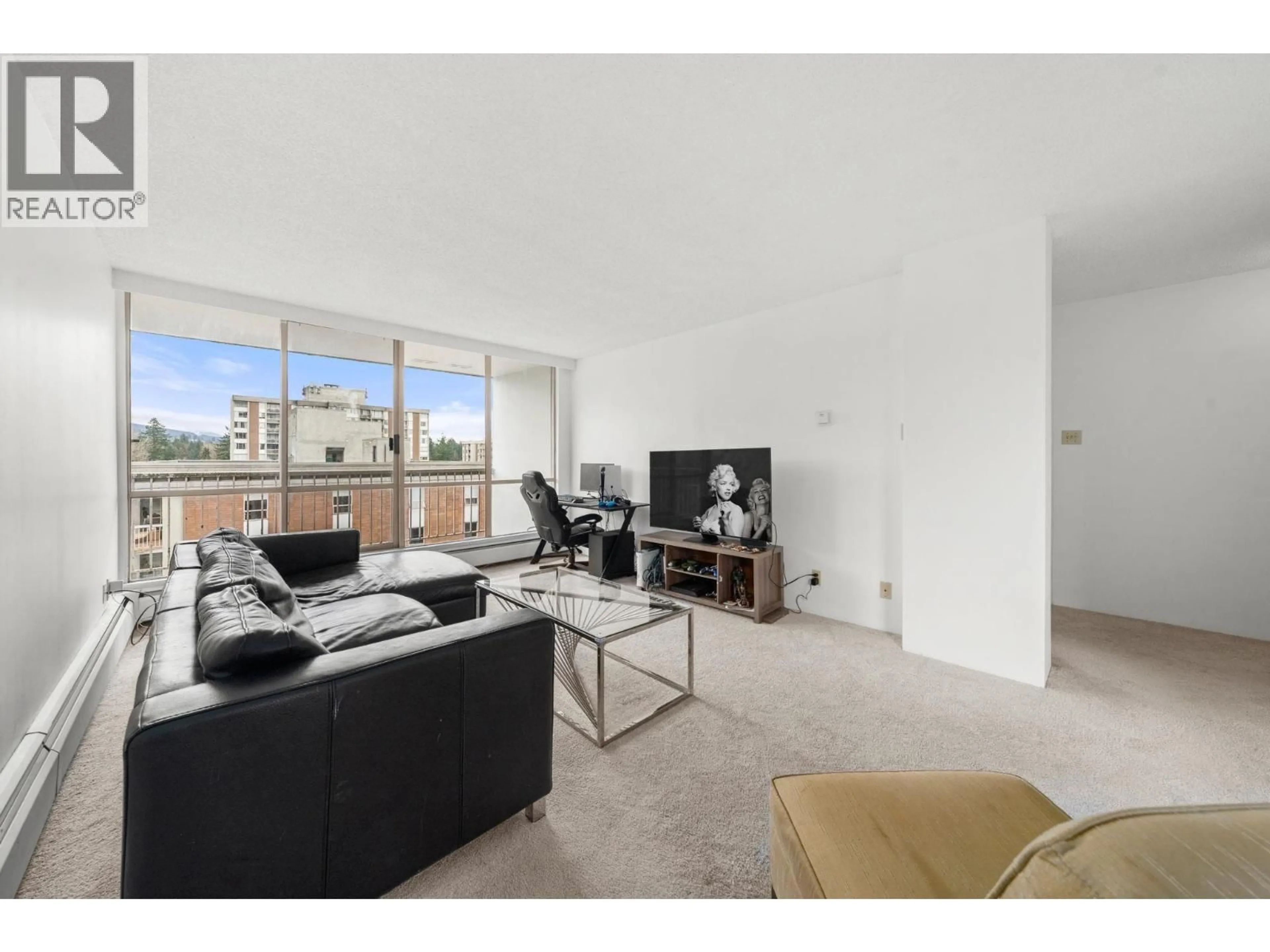 Living room with furniture, unknown for 2016 FULLERTON AVENUE, North Vancouver British Columbia V7P3E6