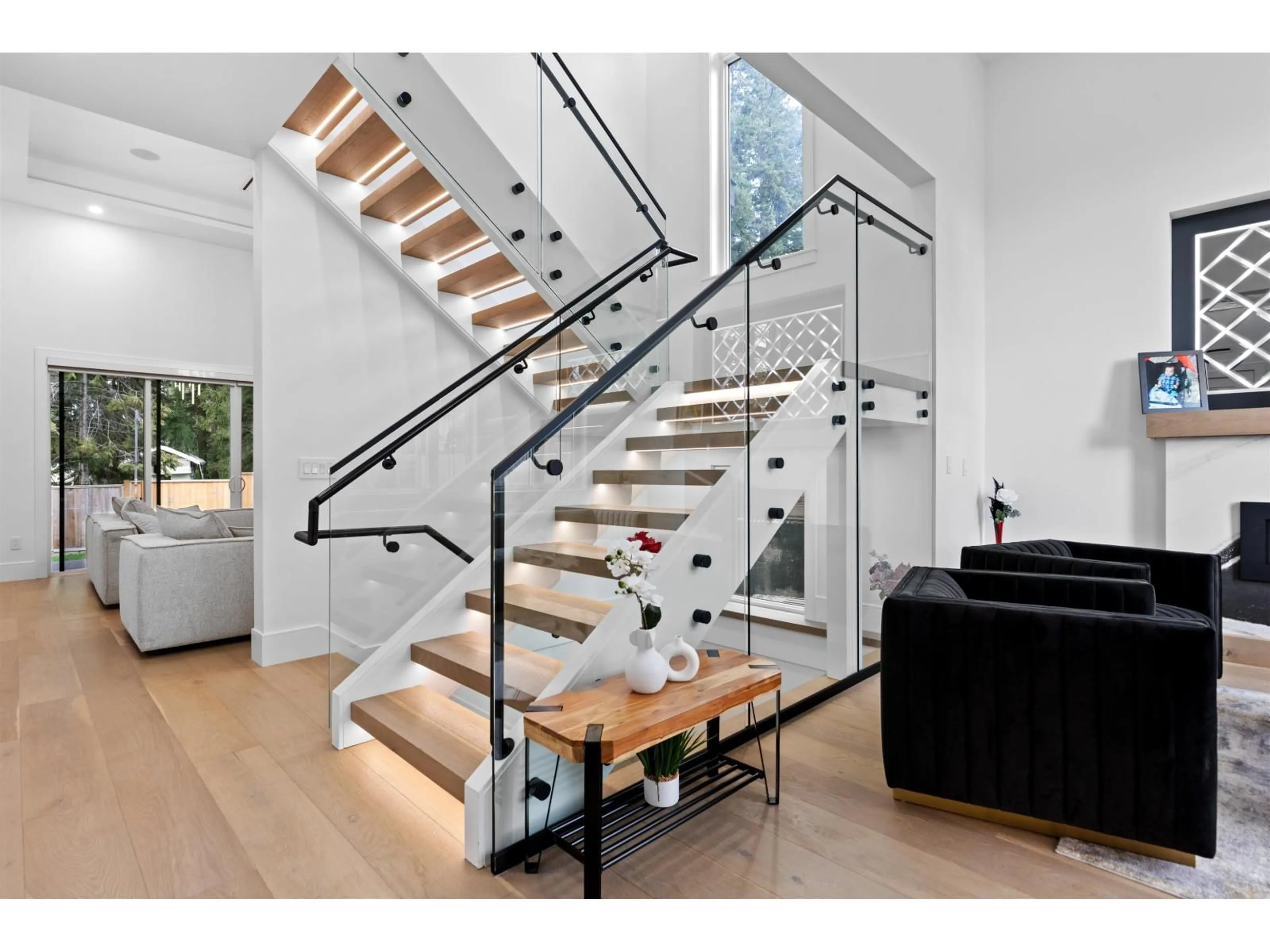 Stairs for 8784 BROOKE ROAD, Delta British Columbia V4C4G4