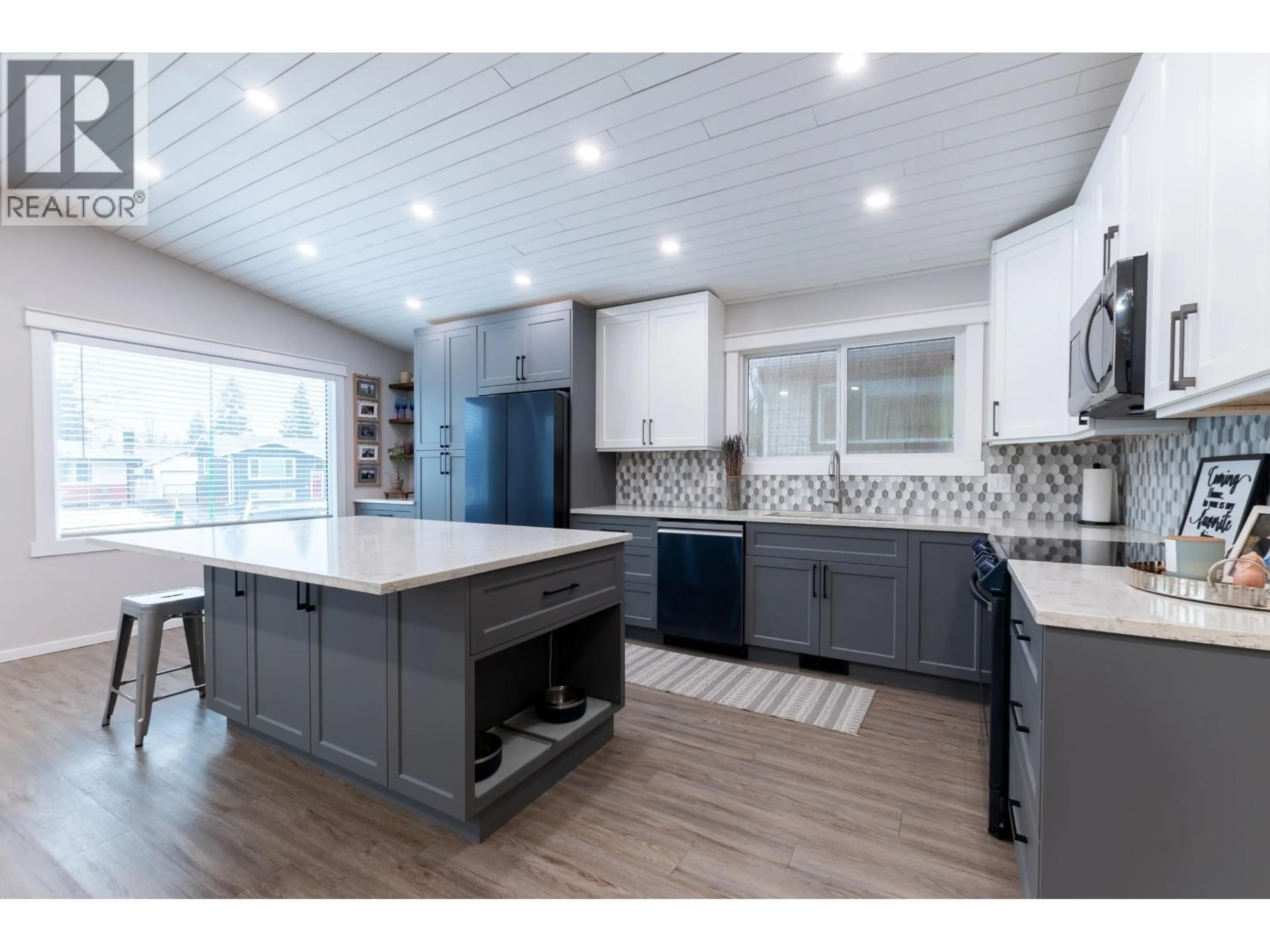Open concept kitchen, unknown for 193 MCKINLEY CRESCENT, Prince George British Columbia V2M4S3