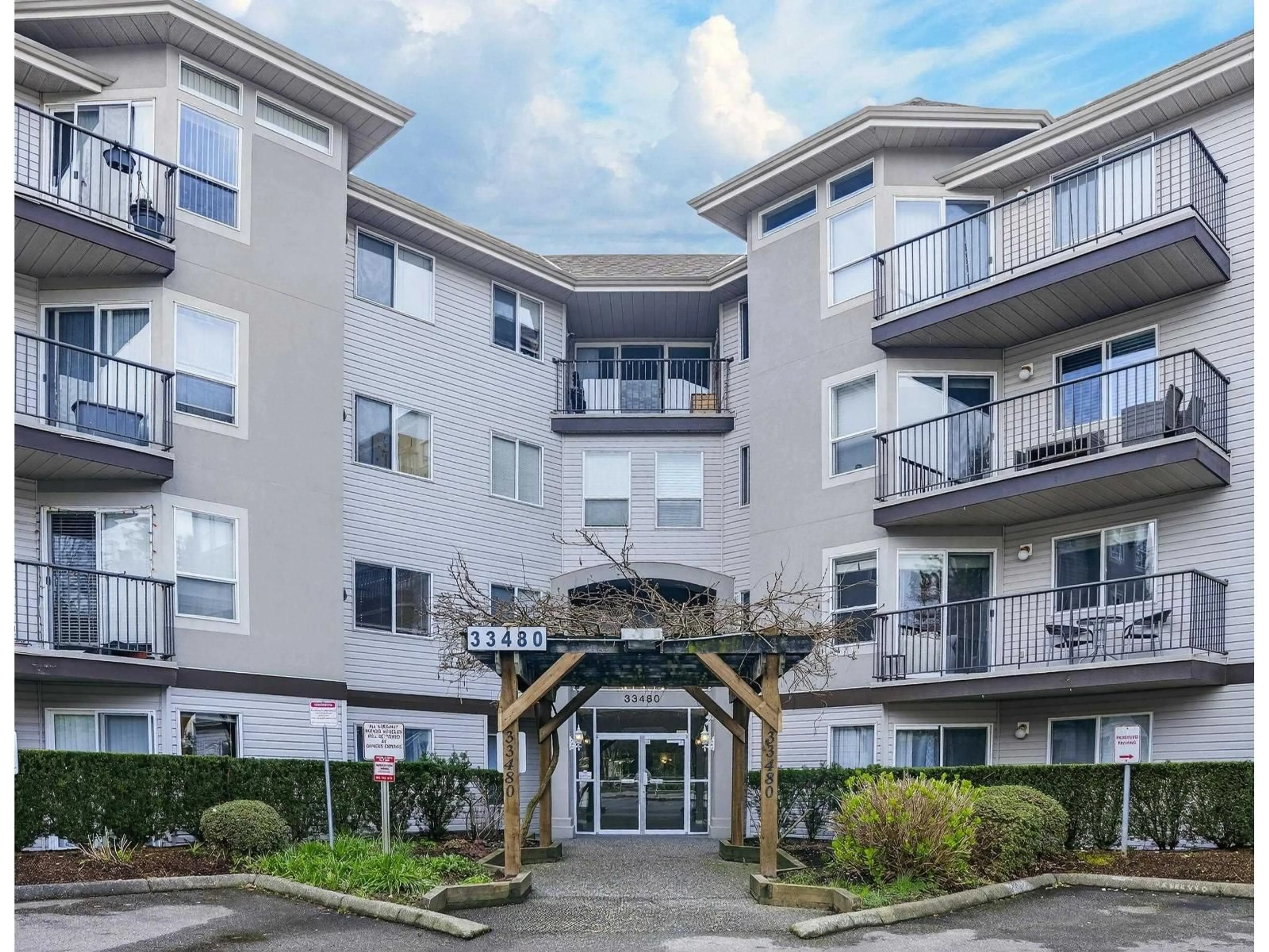 Unknown for 211 - 33480 GEORGE FERGUSON WAY, Abbotsford British Columbia V2S8G1