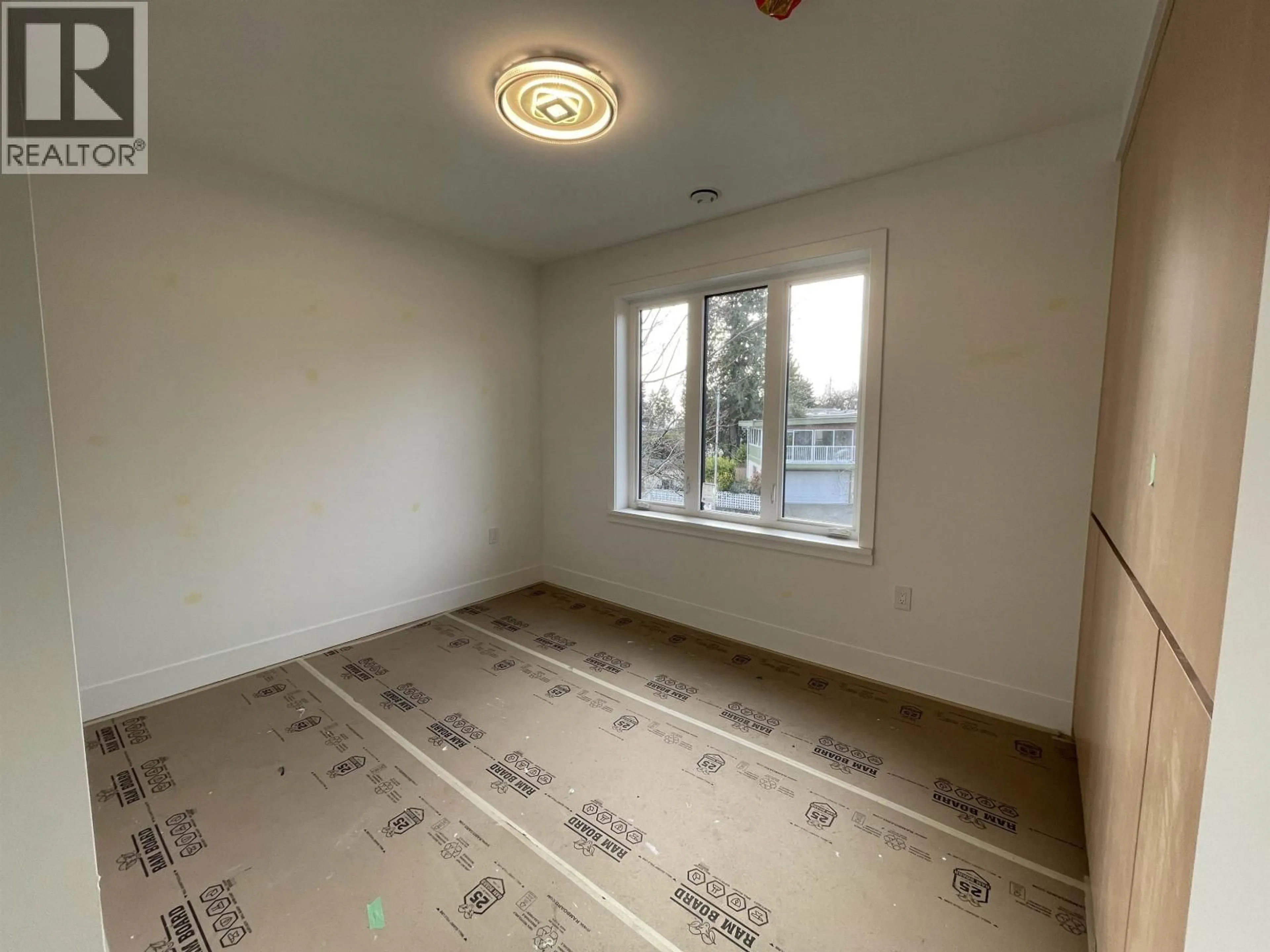 A pic of a room for 1 - 2452 HARRISON DRIVE, Vancouver British Columbia V5P2P8