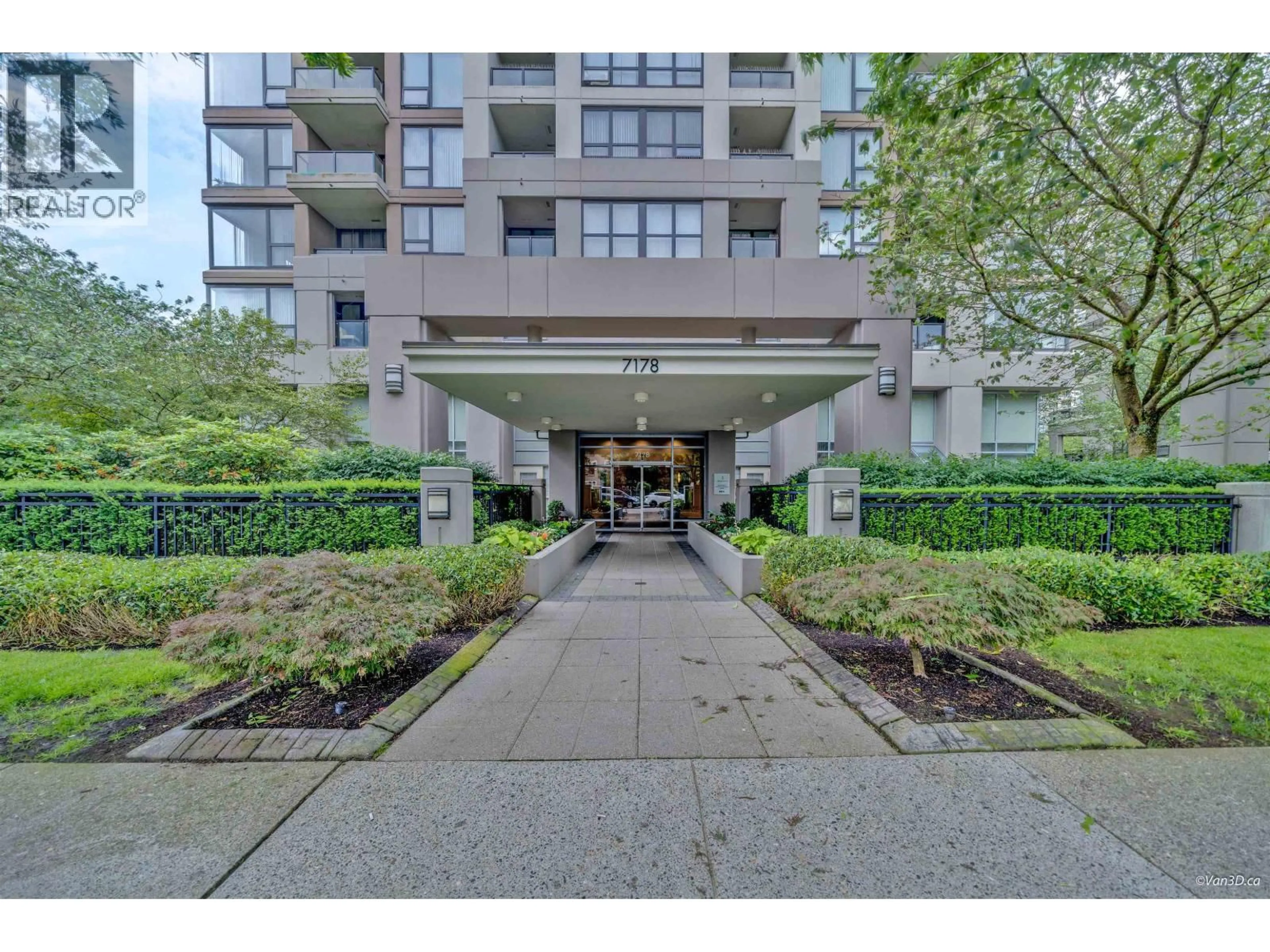 Indoor foyer for 1707 - 7178 COLLIER STREET, Burnaby British Columbia V5E4N7