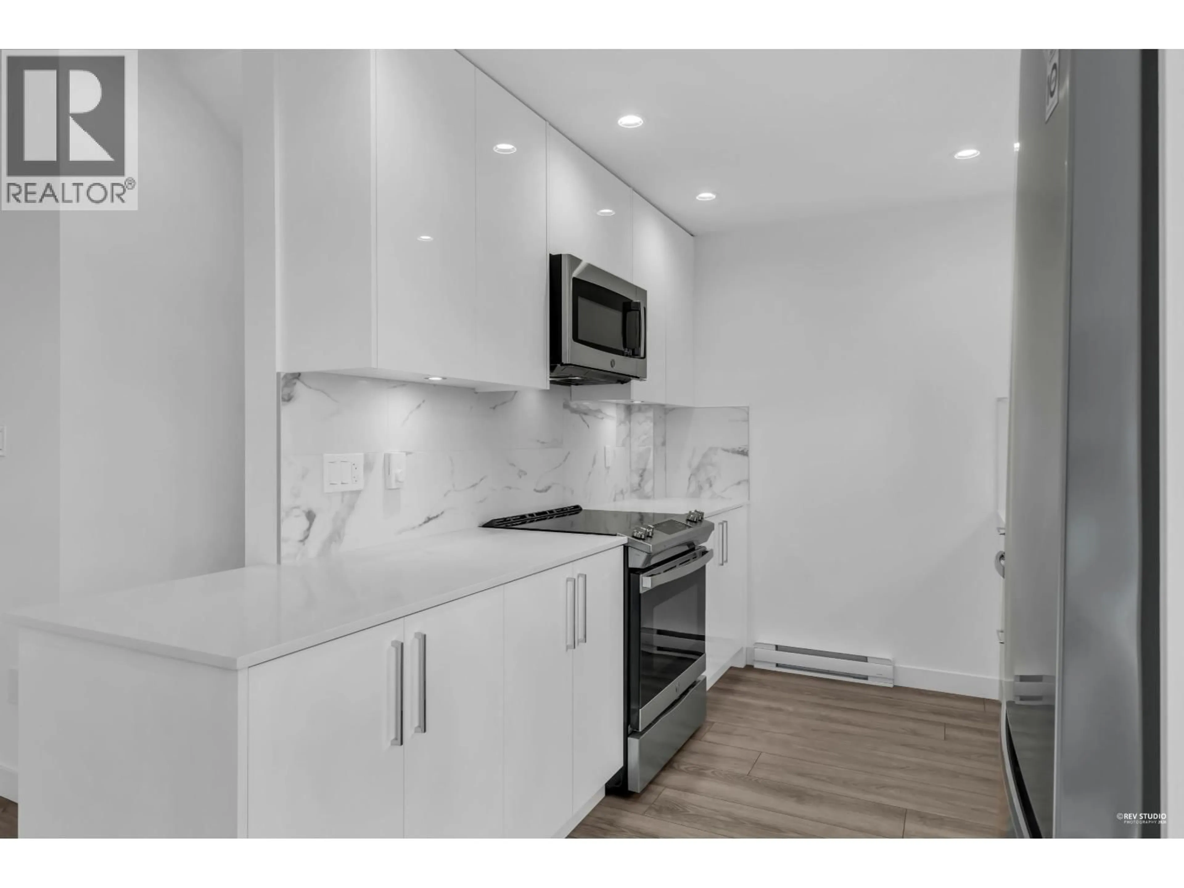 Standard kitchen, unknown for 7 - 4300 THOMPSON ROAD, Richmond British Columbia V6V0C3