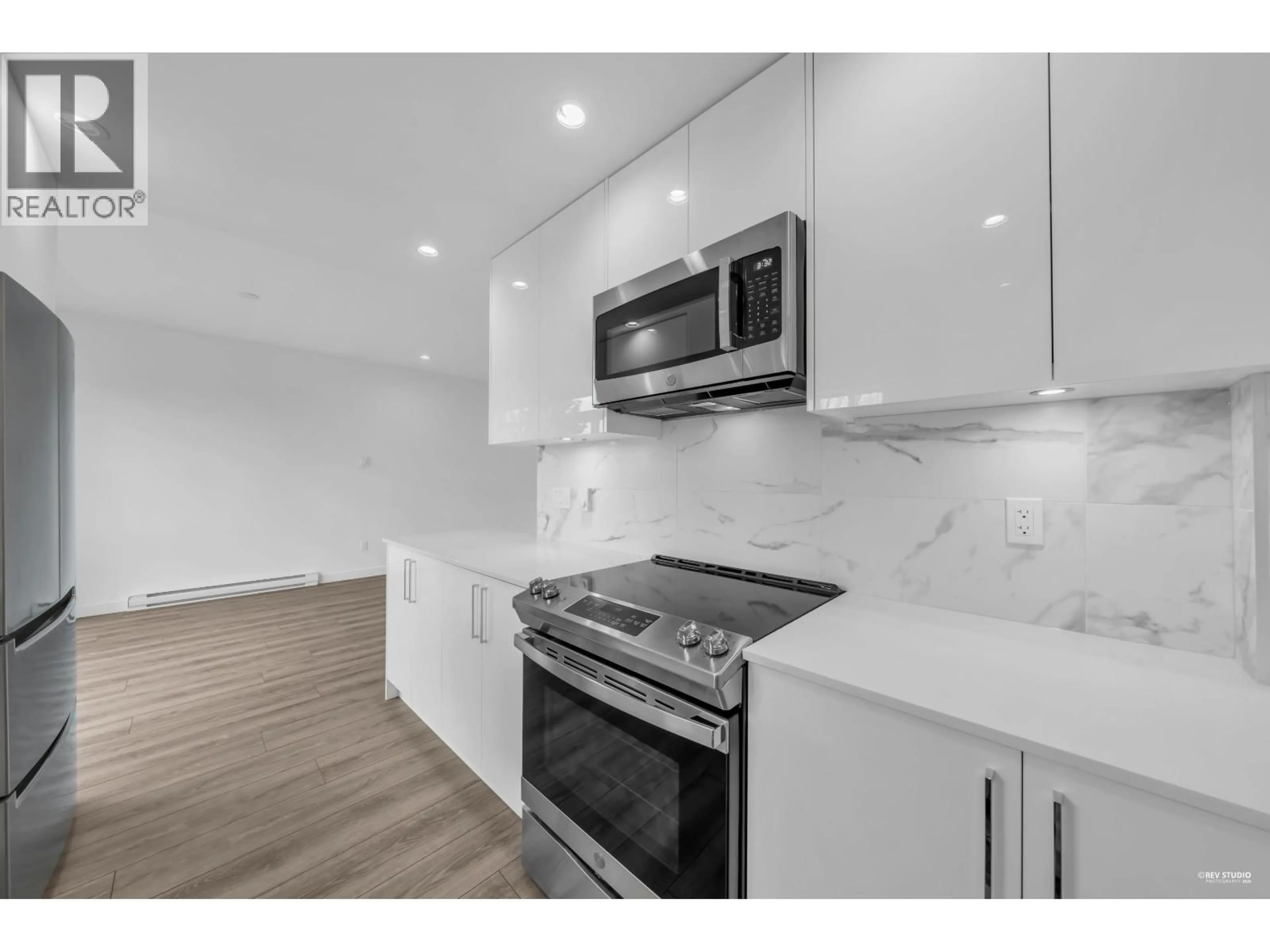 Standard kitchen, unknown for 7 - 4300 THOMPSON ROAD, Richmond British Columbia V6V0C3